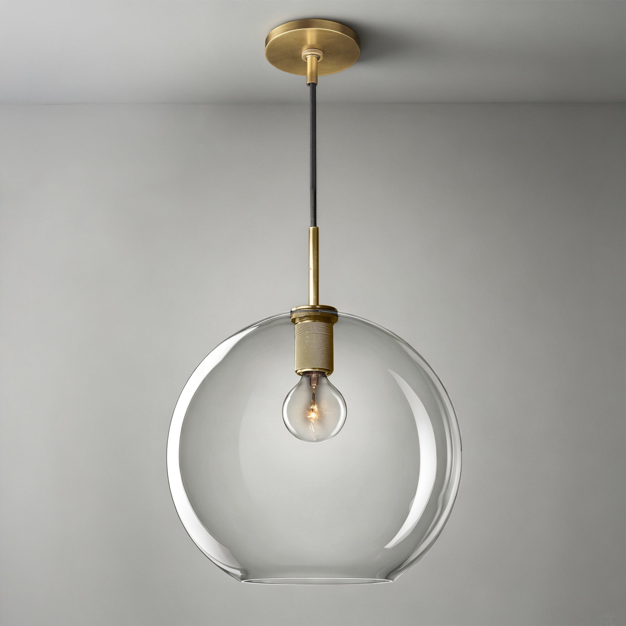 WOMO Globe Glass Pendant Light - Utilitaire