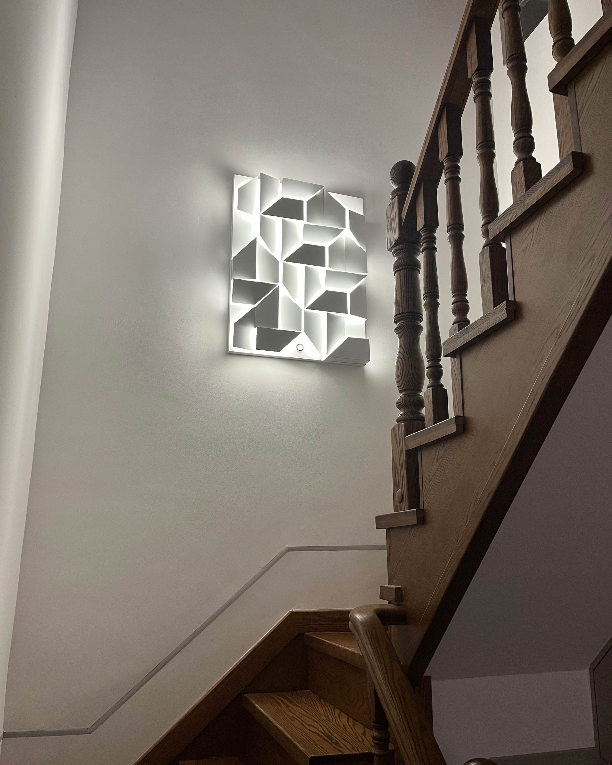 WOMO Rectangular Sculptural Art Wall Sconce-WM6020