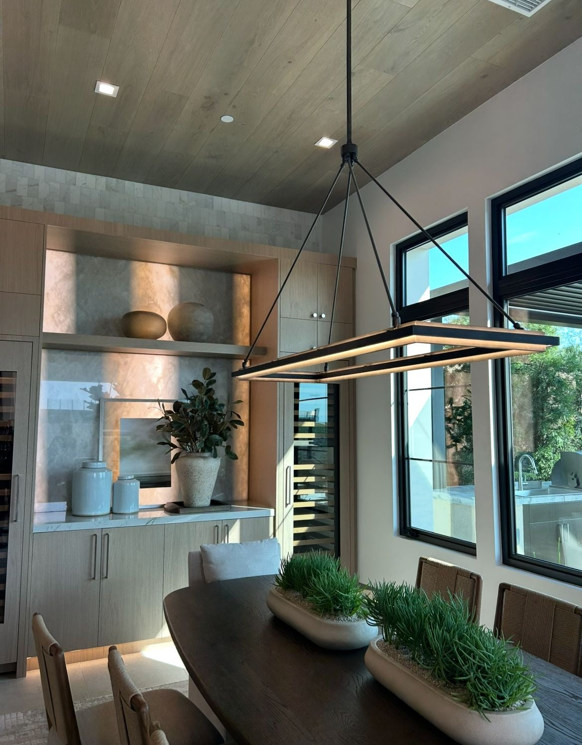 WOMO Forged Iron Rectangular LED Chandelier - Peralta