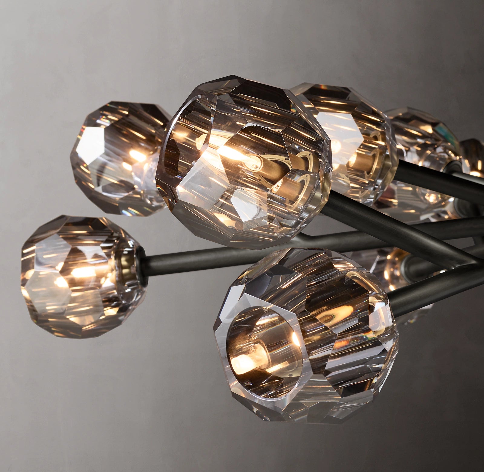 WOMO Crystal Arm Chandelier – Boule
