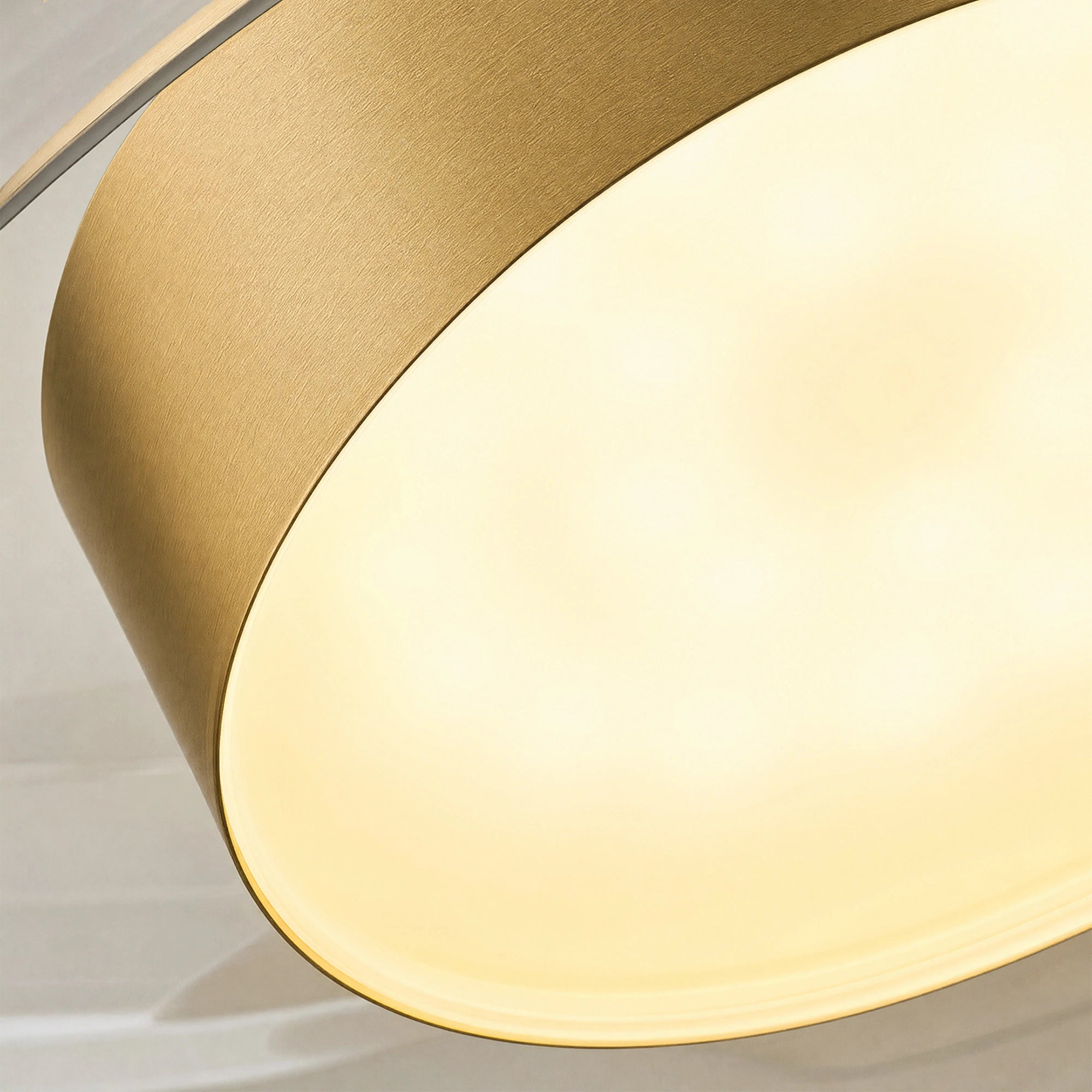 WOMO Drum Blown Glass Pendant Light-WM2145