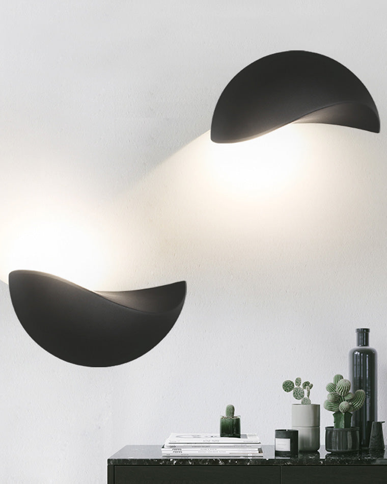 WOMO Crescent Outdoor Wall Light-WM9181