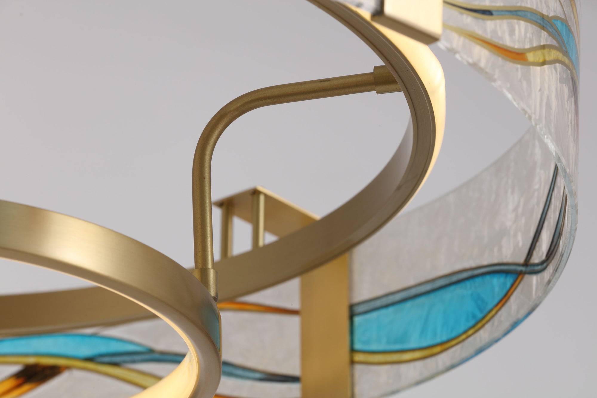WOMO Enamel Round Brass Chandelier-WM2335