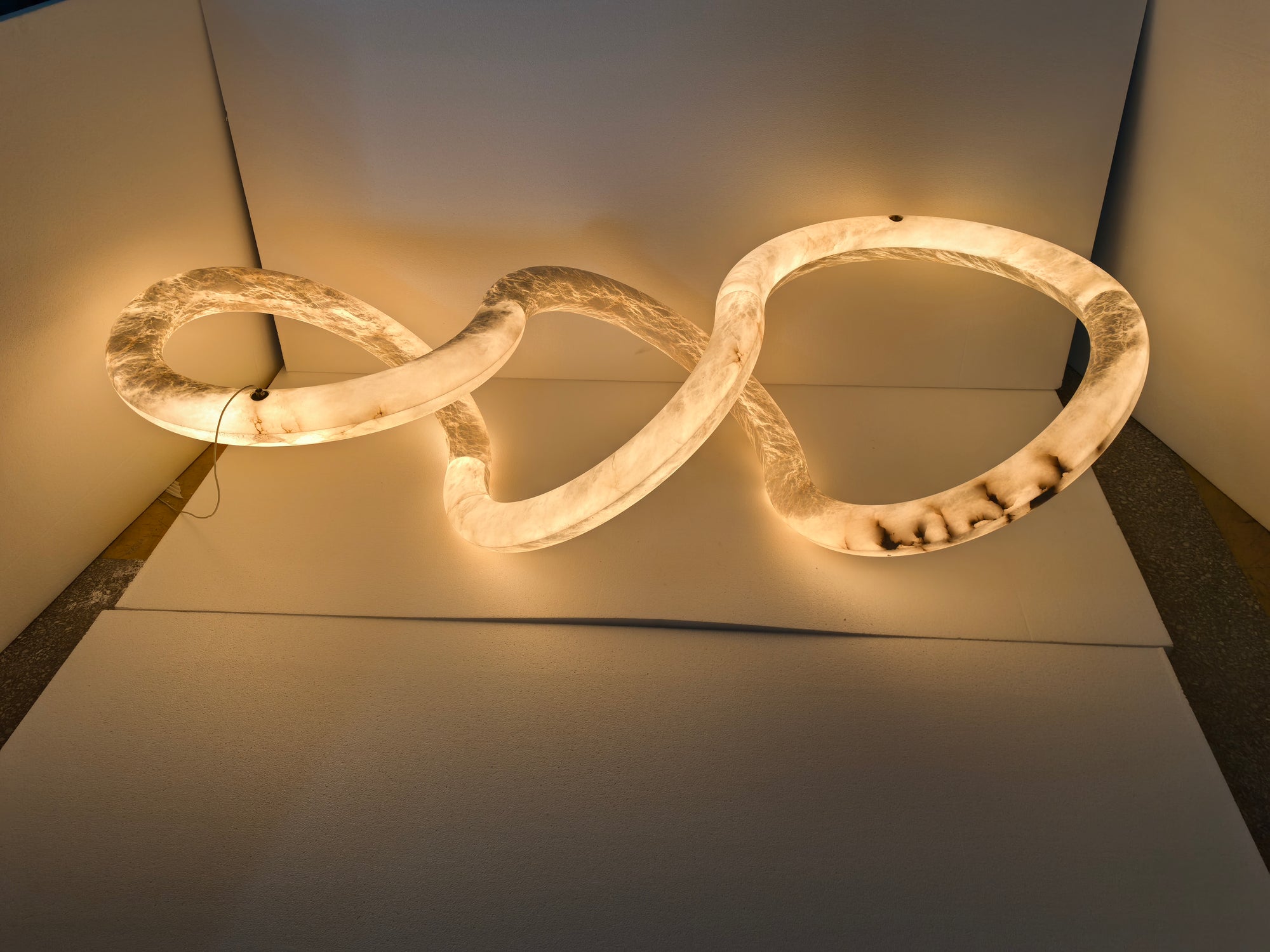 WOMO Infinity Large Alabaster Chandelier-WM2883