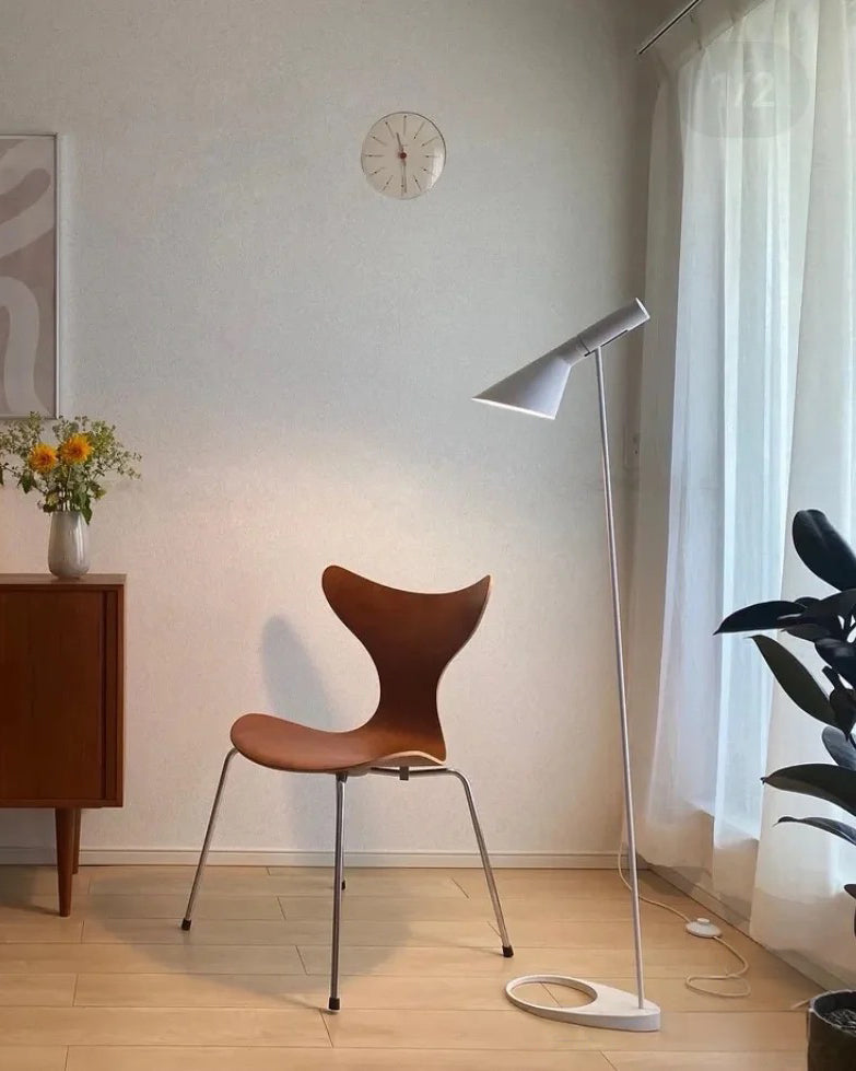 WOMO Minimalist Adjustable Floor Lamp-WM7077