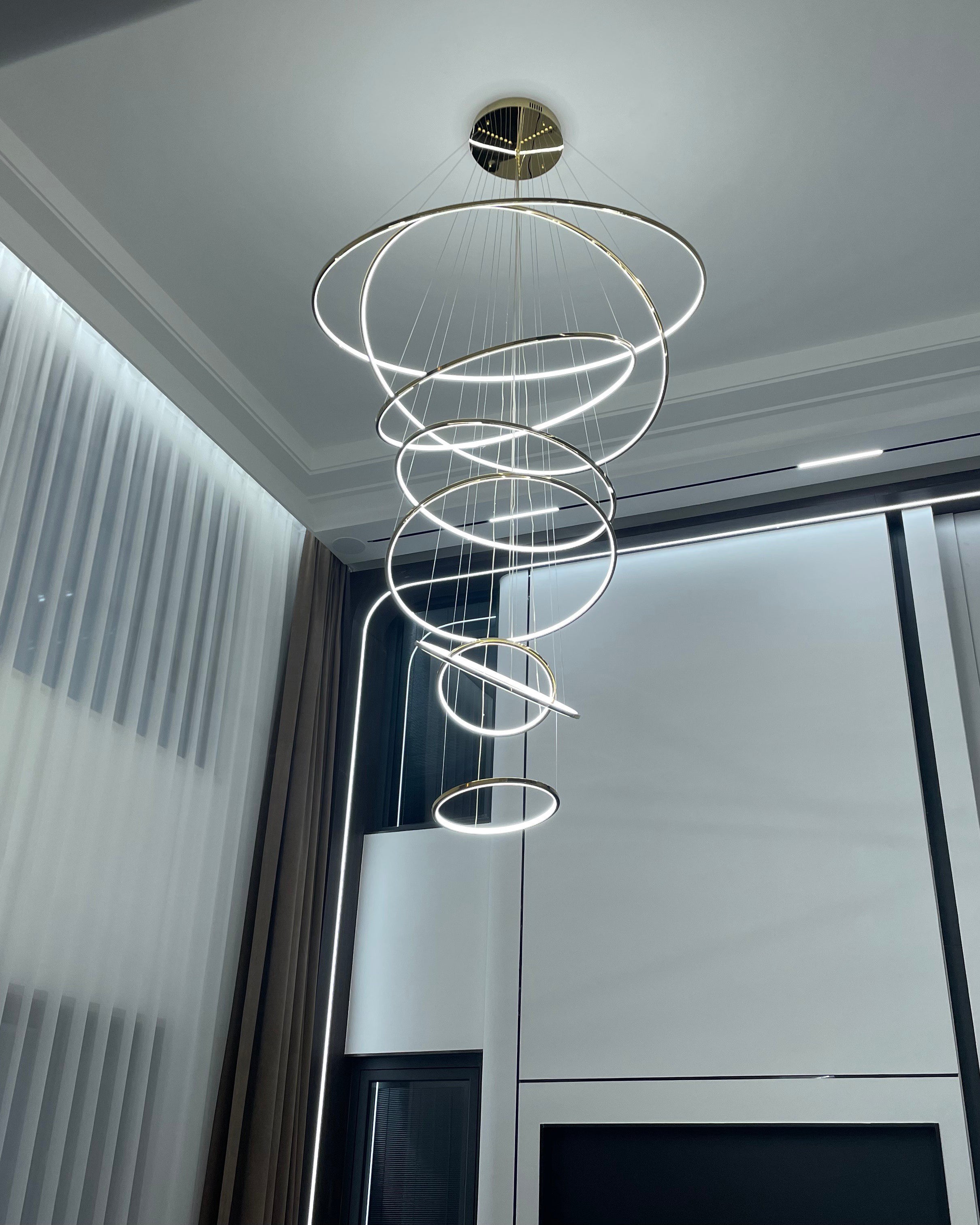 WOMO Large Tiered Ring Foyer Chandelier-WM2654