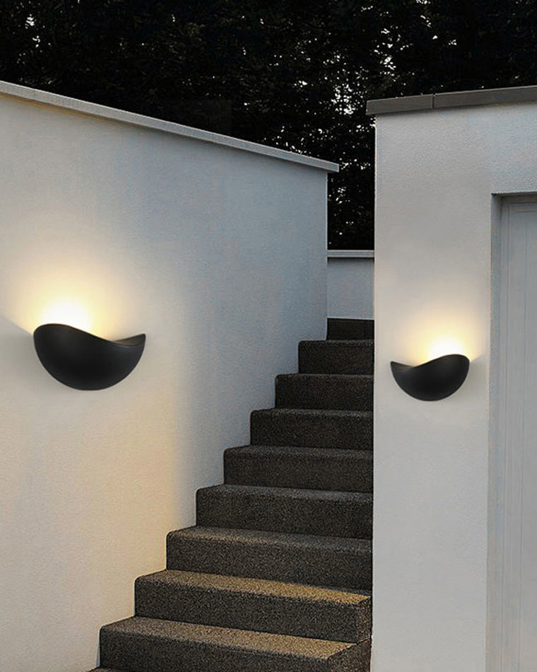 WOMO Crescent Outdoor Wall Light-WM9181