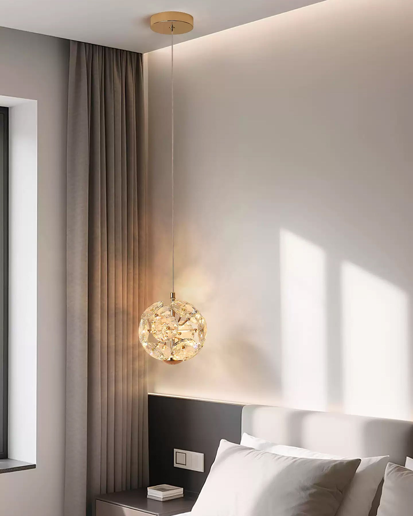 WOMO Globe Crystal Pendant Light-WM3174