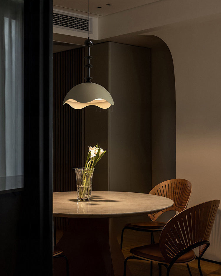 WOMO Metal Eggshell Pendant Light-WM3179
