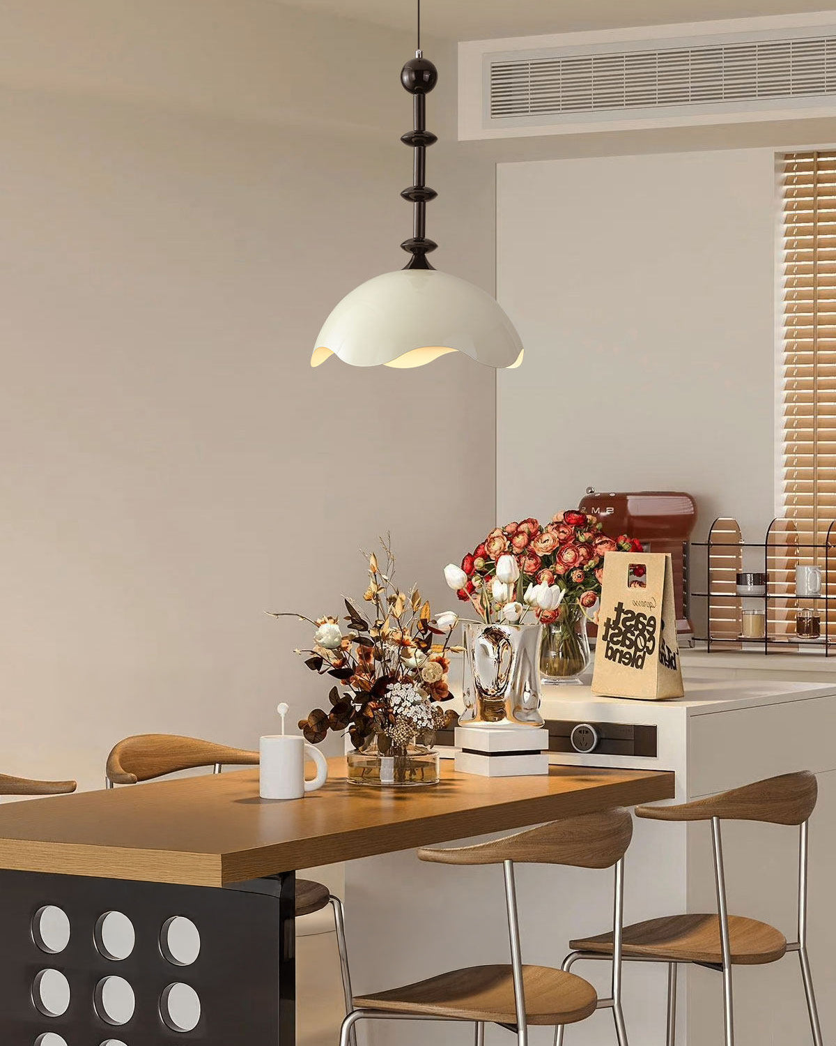 WOMO Metal Eggshell Pendant Light-WM3179