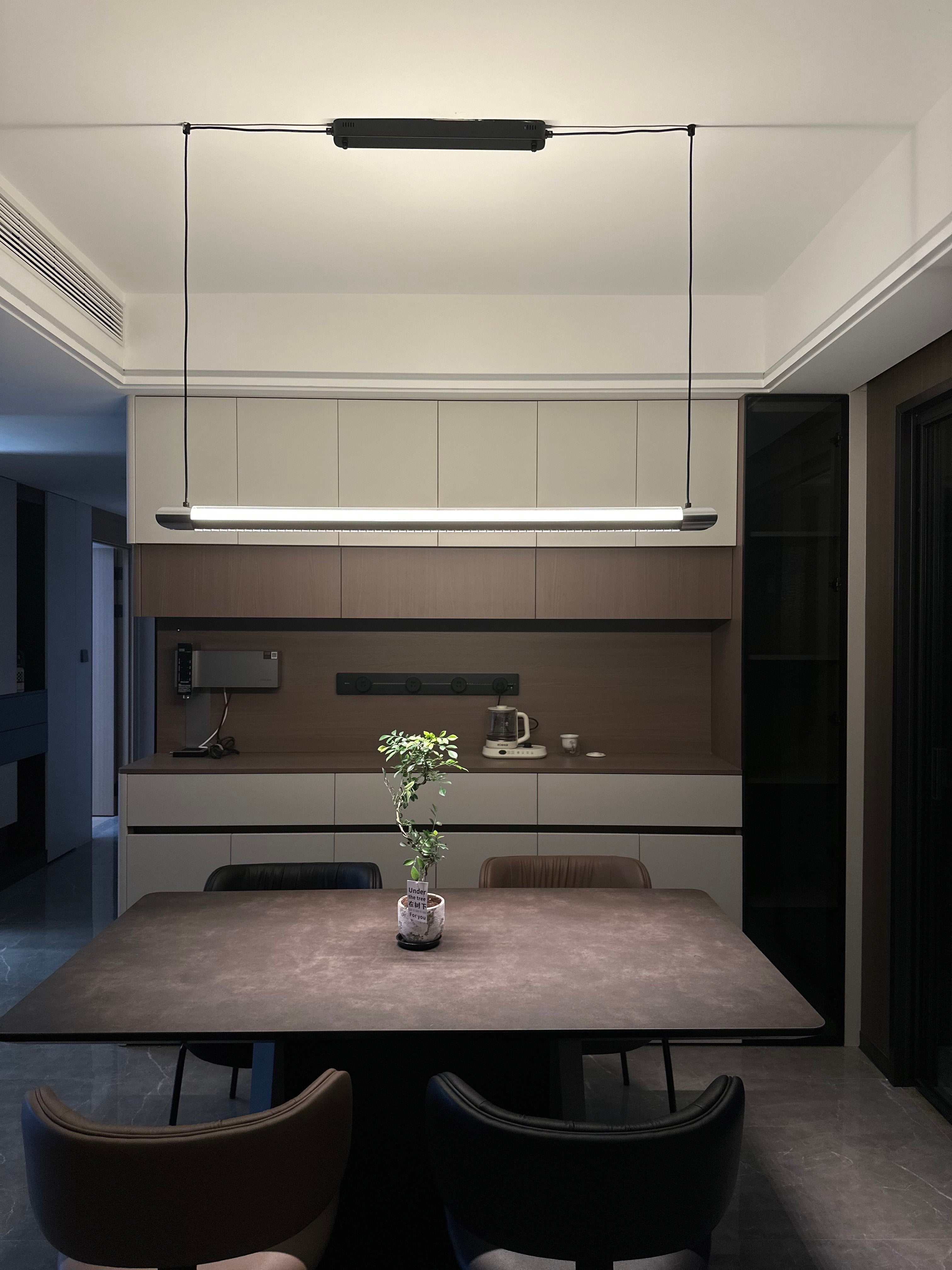 WOMO Modern Black Linear Pendant Light - WM3225