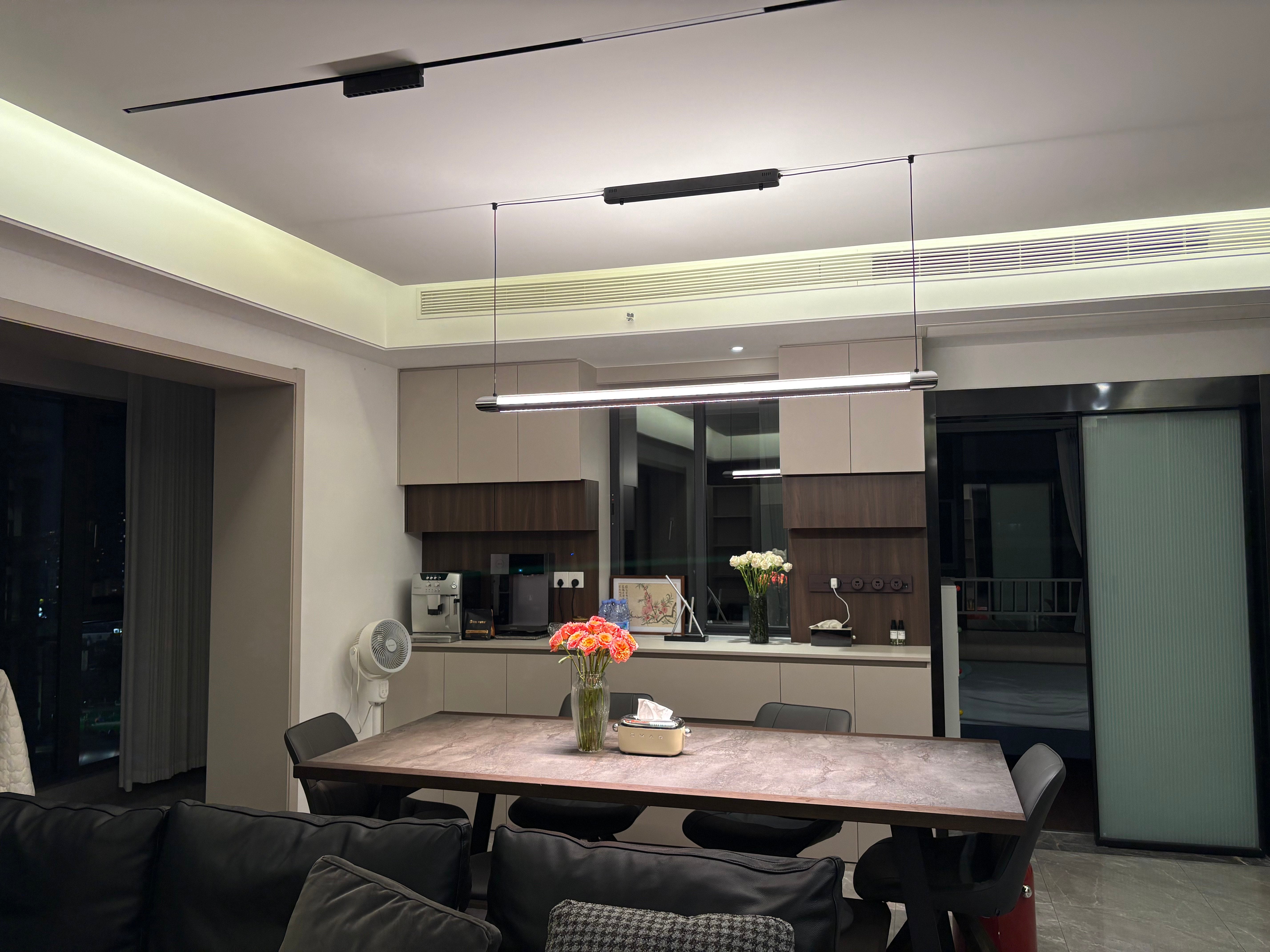 WOMO Modern Black Linear Pendant Light - WM3225