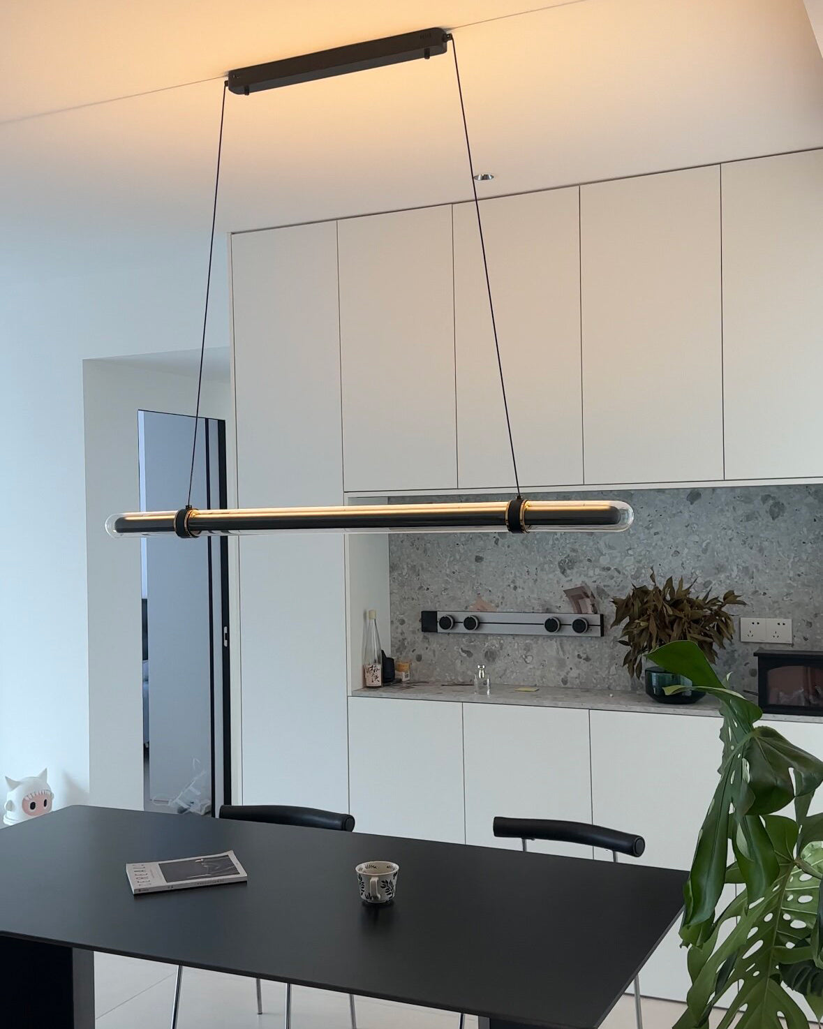 WOMO Black Glass Time tunnel Linear Pendant Light - WM3288