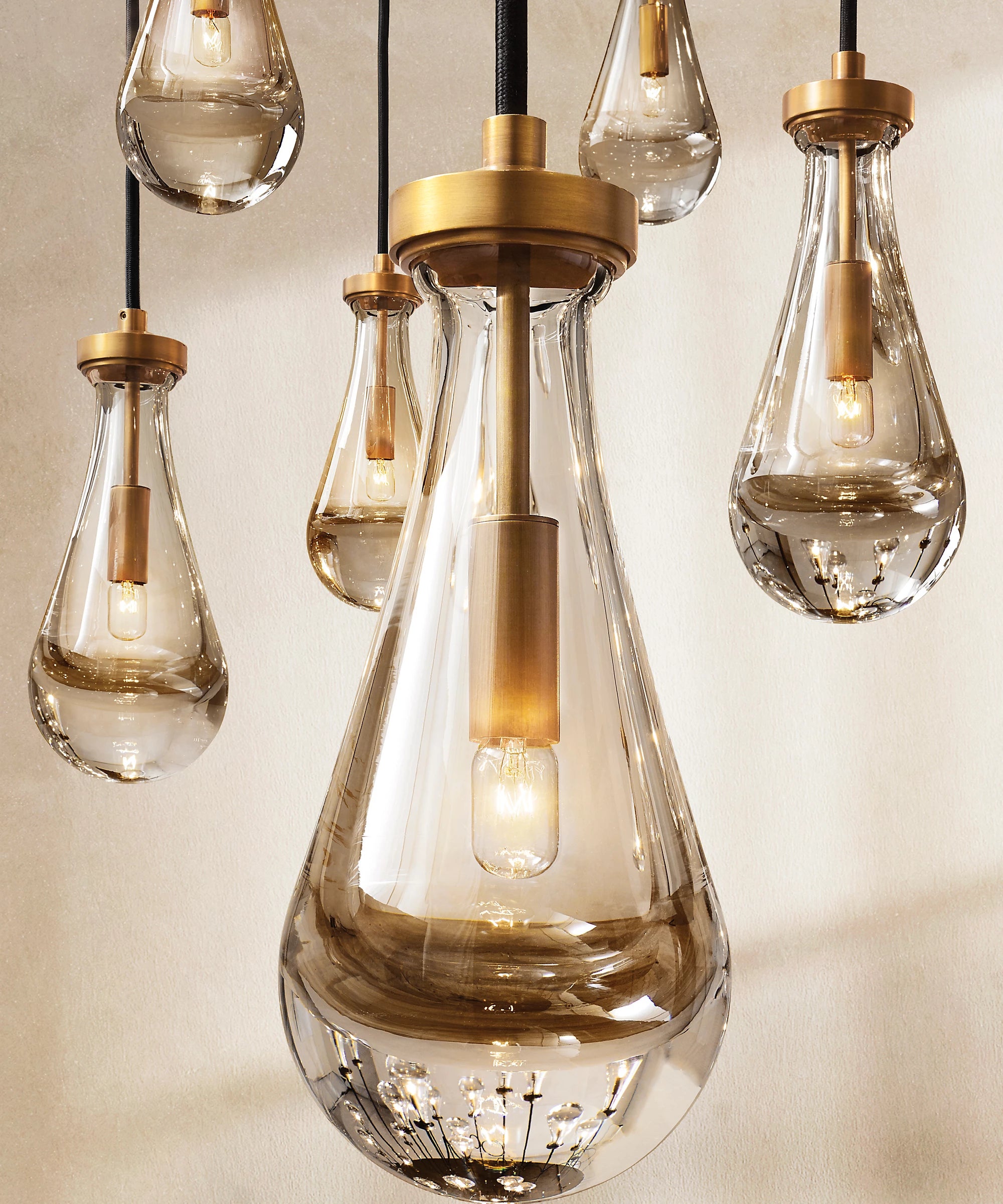 WOMO Raindrop Linear Chandelier – Ava