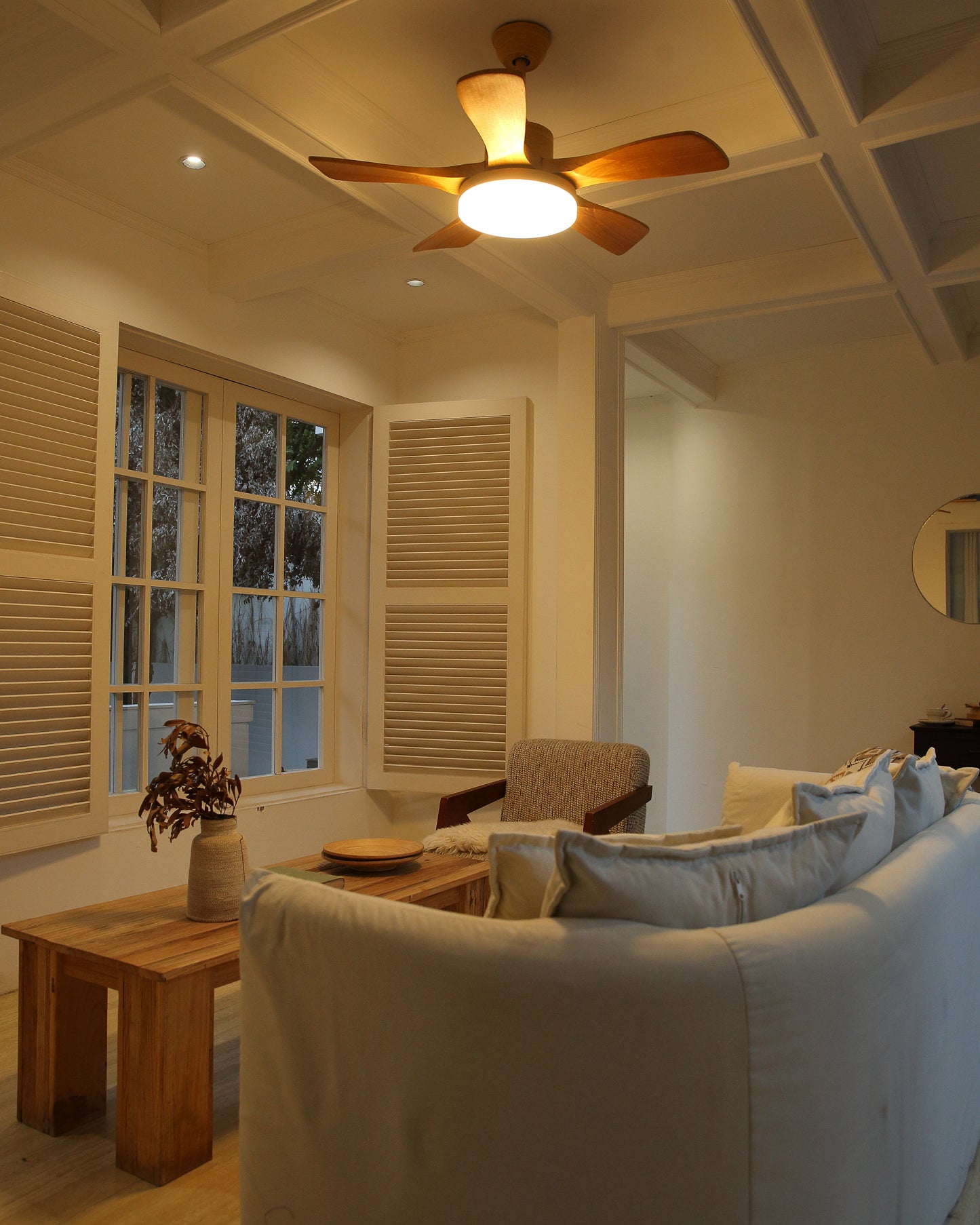 WOMO Scandi Reversible Ceiling Fan with Light-WM5002