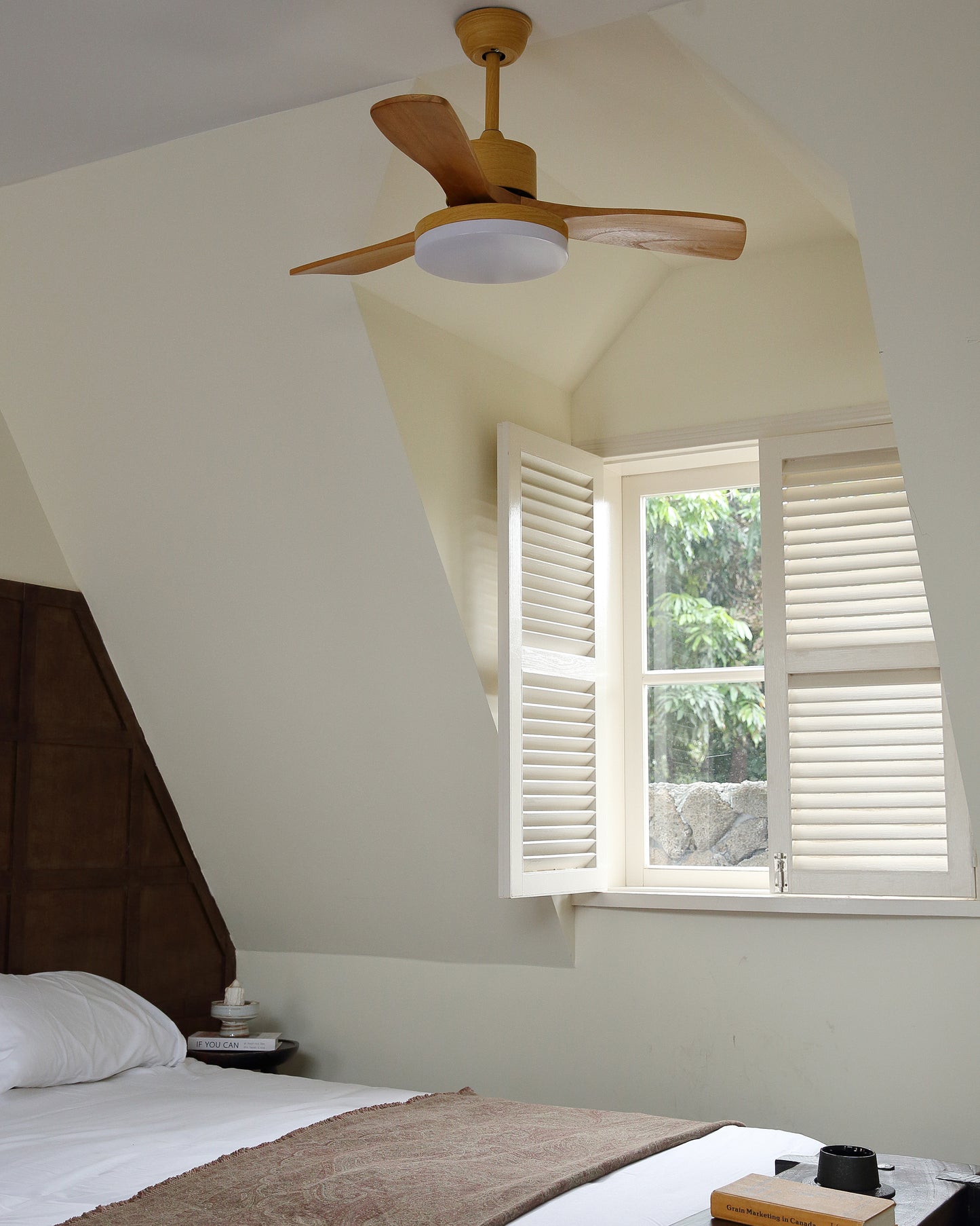 WOMO Scandi Reversible Ceiling Fan with Light-WM5002