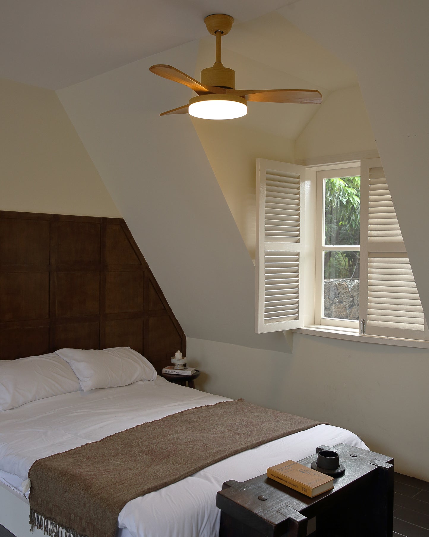 WOMO Scandi Reversible Ceiling Fan with Light-WM5002