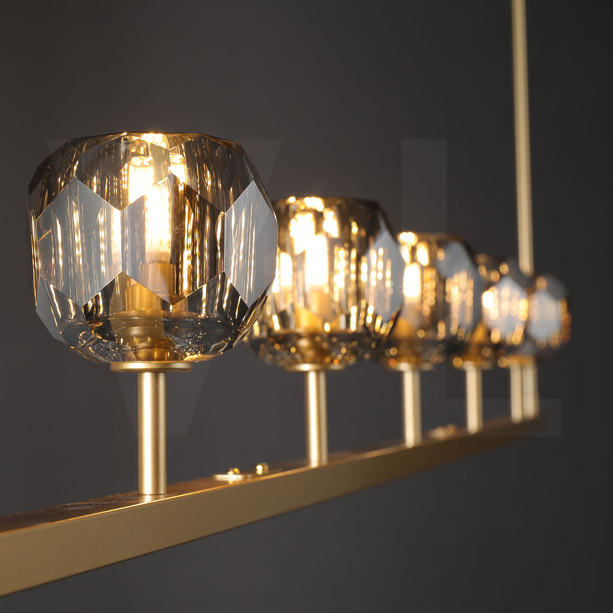 WOMO Crystal Linear Chandelier – Boule