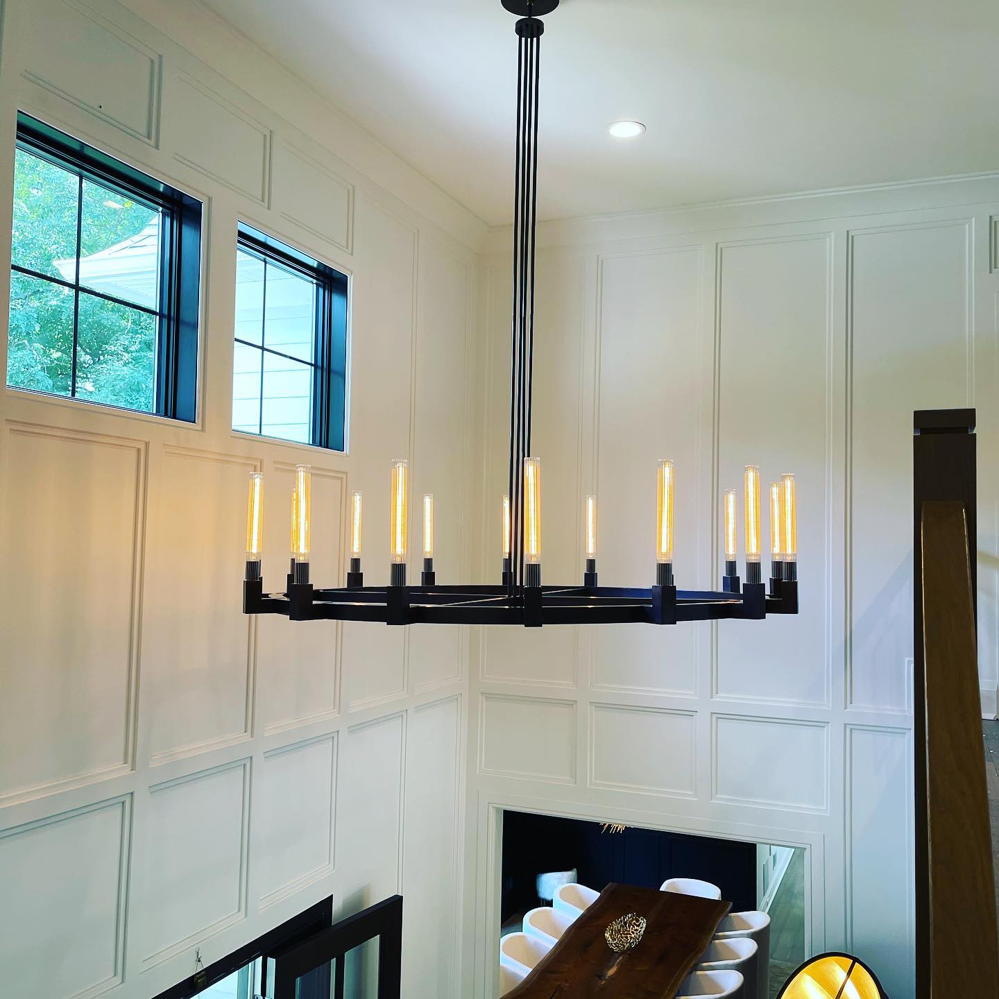 WOMO Fluted-Glass Candlestick Round Chandelier - Cannele