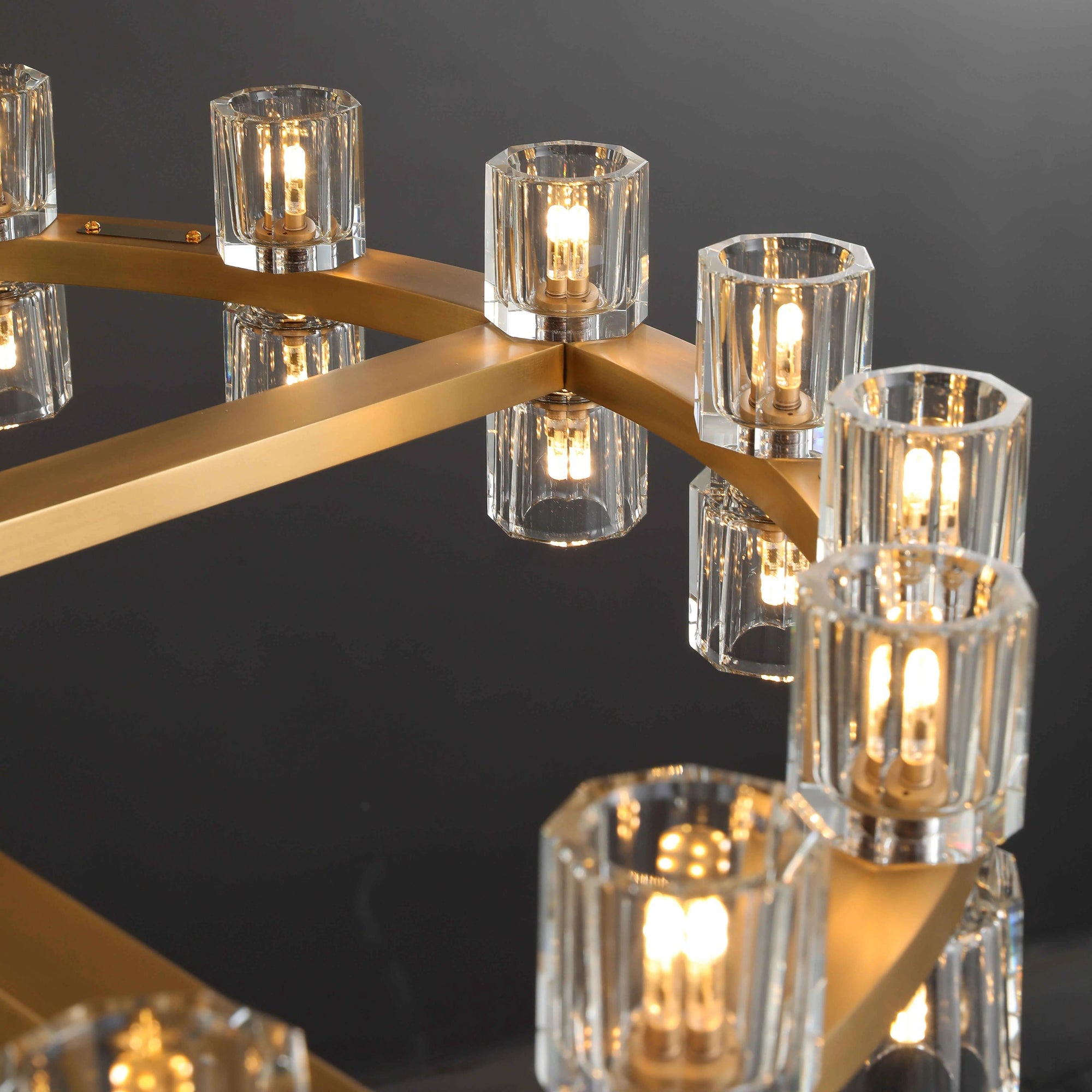 WOMO Hexagonal Crystal Round Chandelier – Arcachon