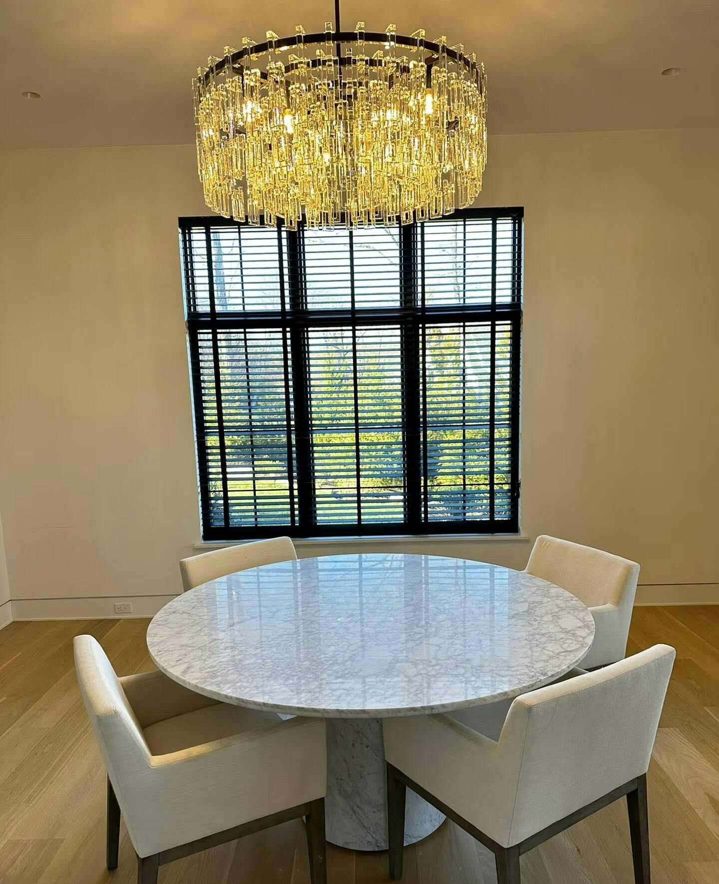 WOMO Cascading Chain Crystal Chandelier - Marignan