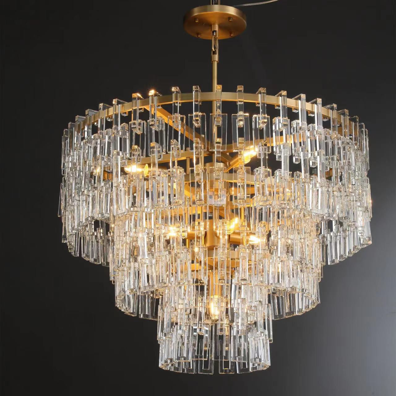 WOMO Chain Crystal Tiered Chandelier - Marignan