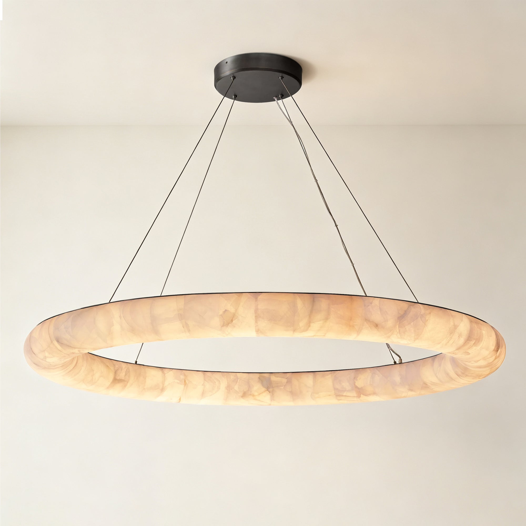 WOMO Lisse Ring Alabaster Chandelier - Rivage