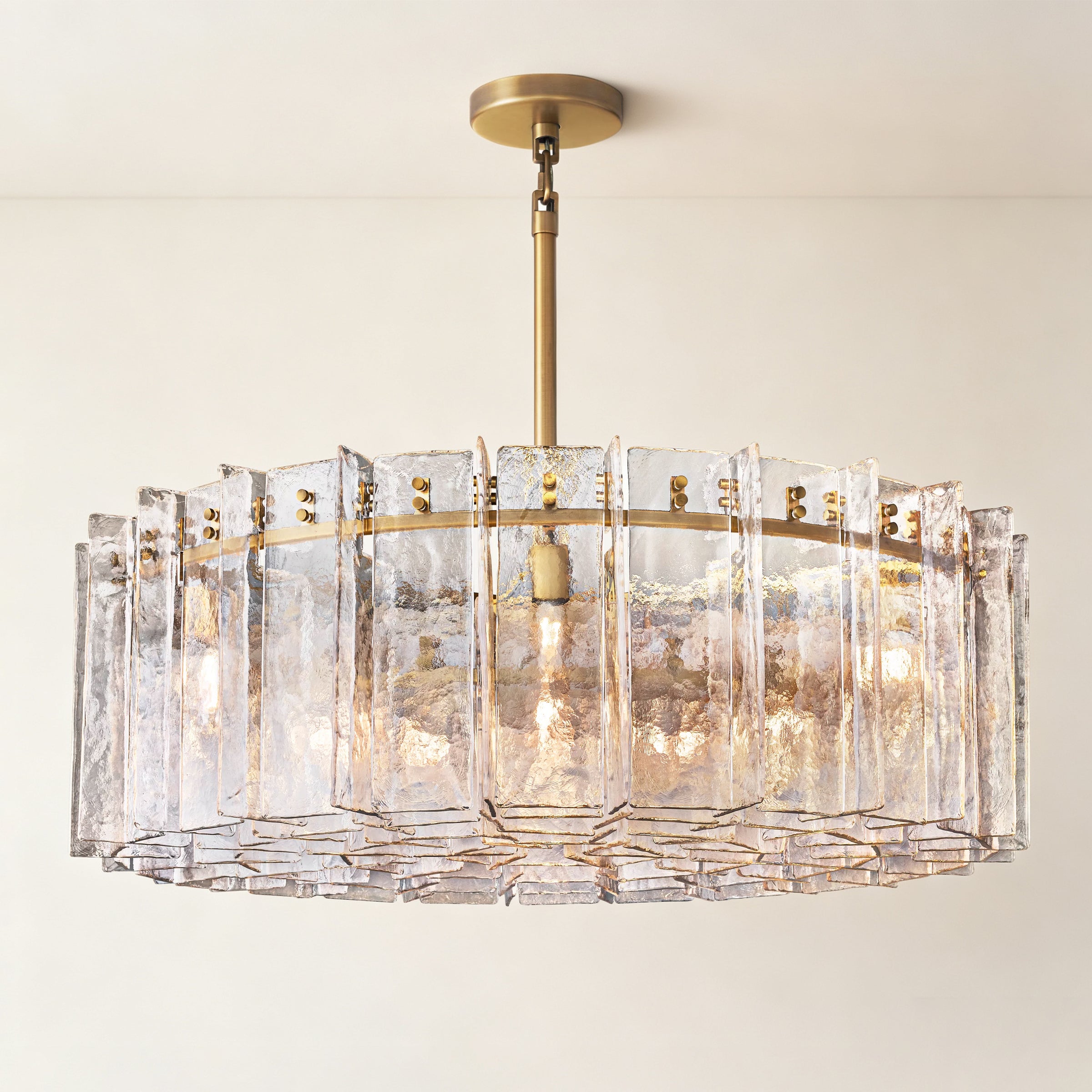 WOMO Clear Hammered Glass Round Chandelier - Lattice