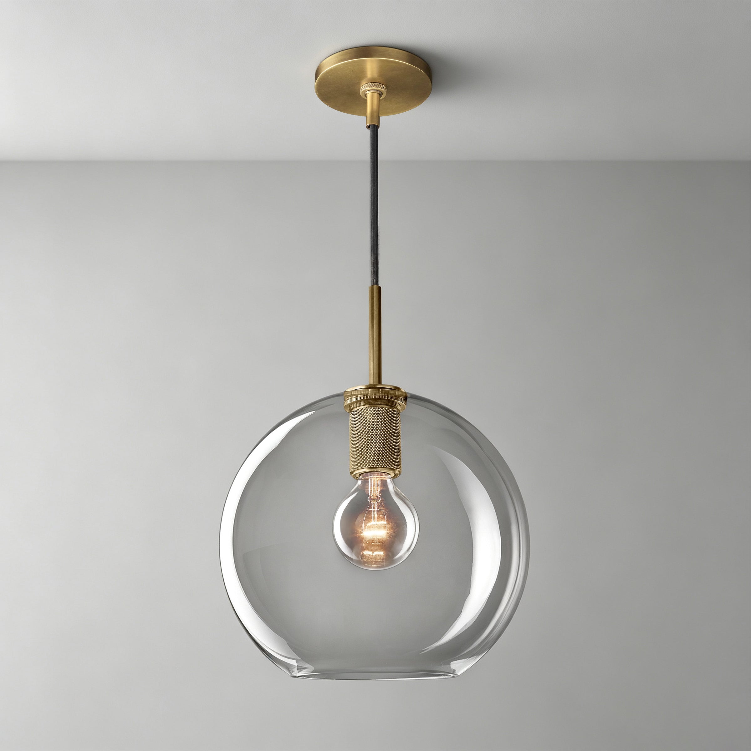 WOMO Globe Glass Pendant Light - Utilitaire