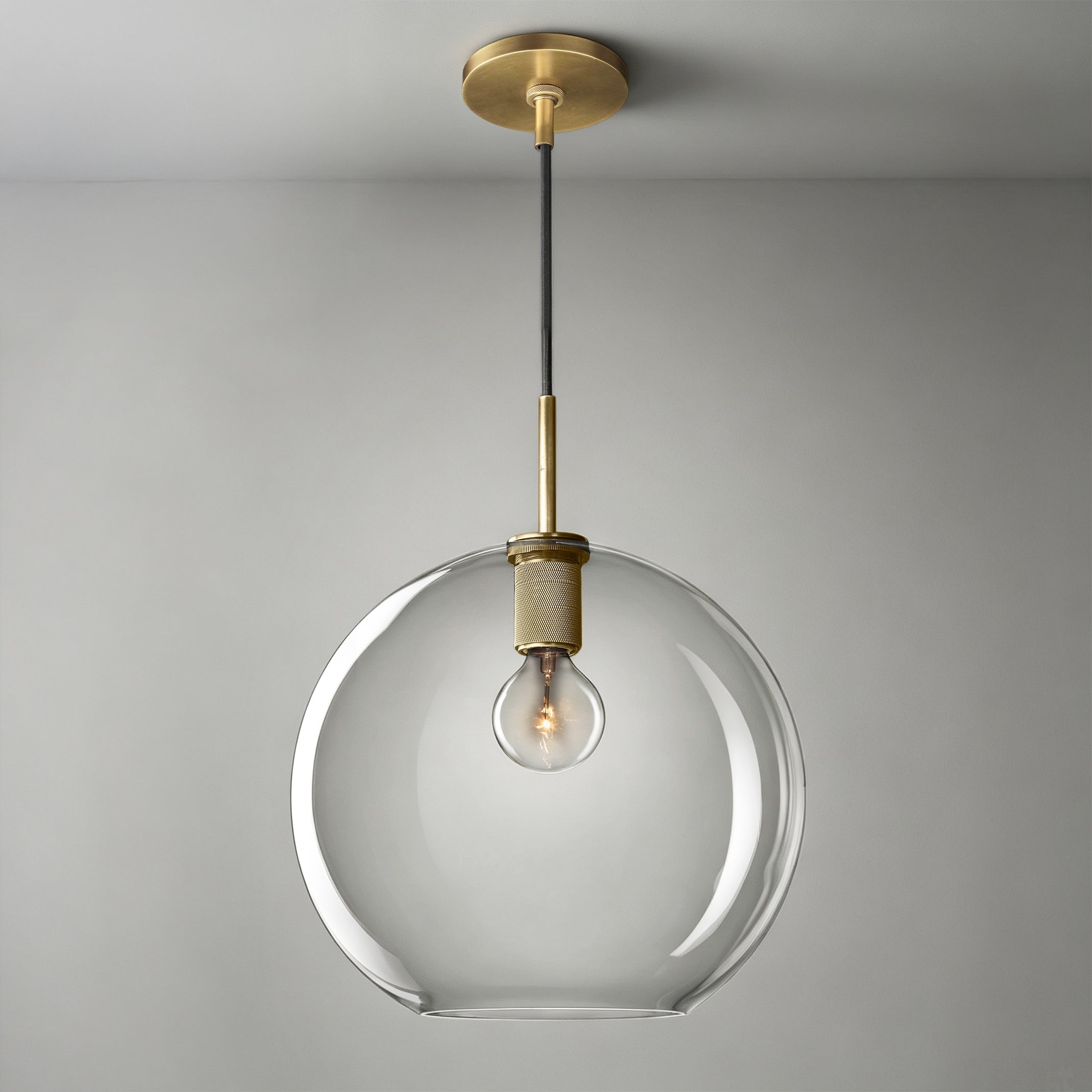 WOMO Globe Glass Pendant Light - Utilitaire