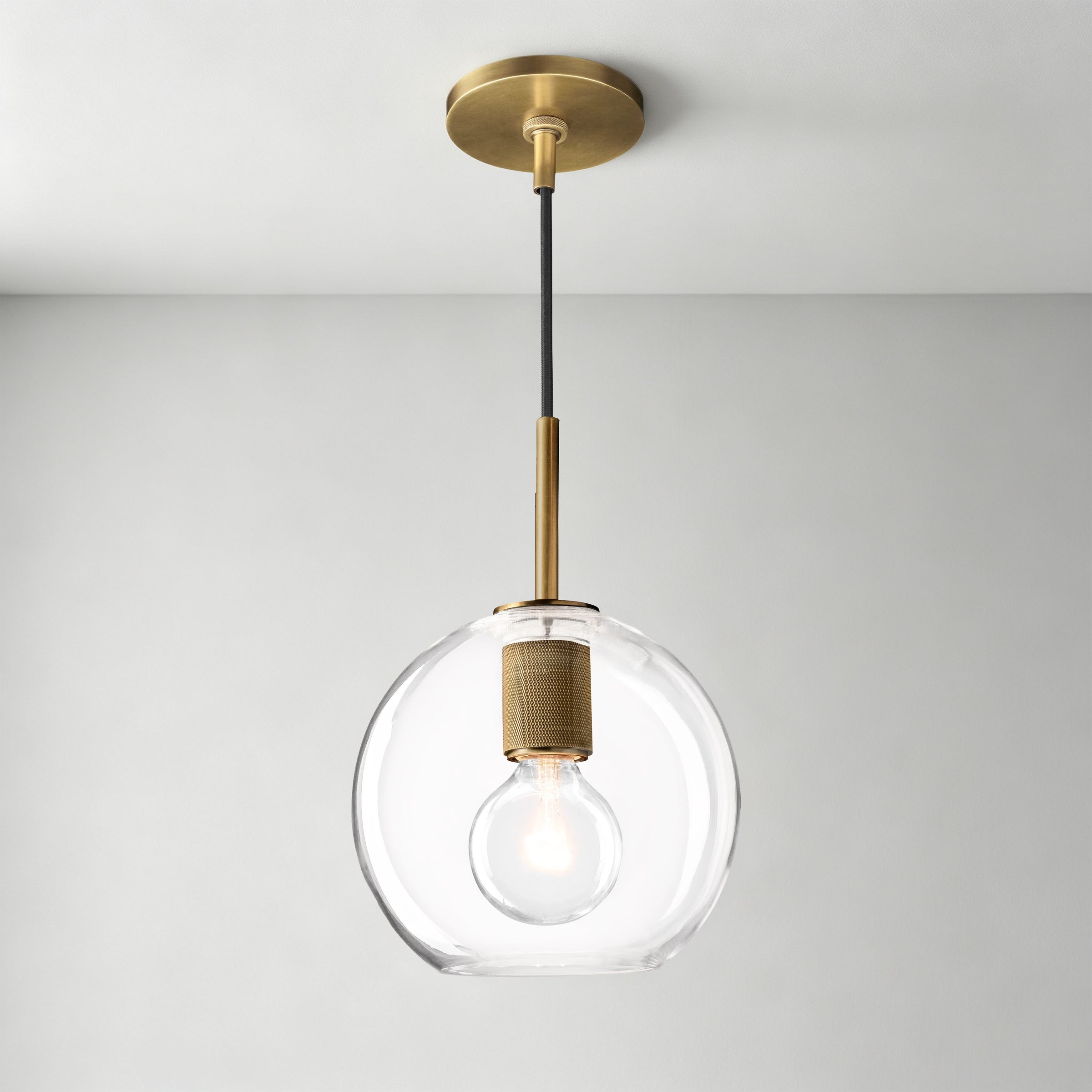 WOMO Globe Glass Pendant Light - Utilitaire
