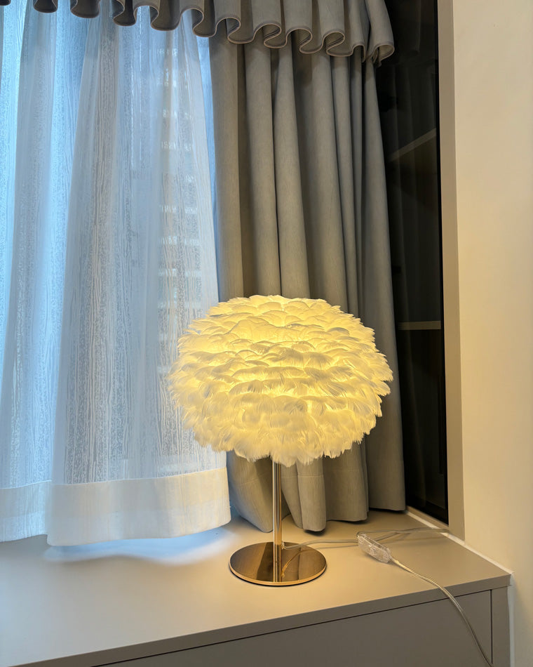 WOMO Pretty Round Feather Table Night Lamp-WM8038