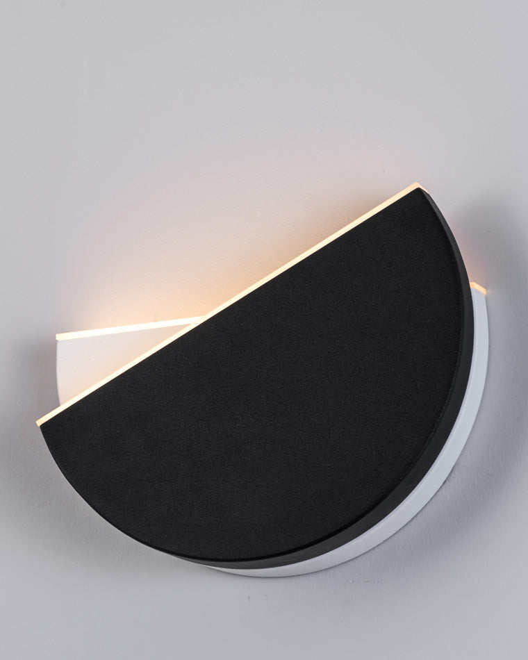 WOMO Adjustable Black & White Round Disc Wall Lamps-WM6071