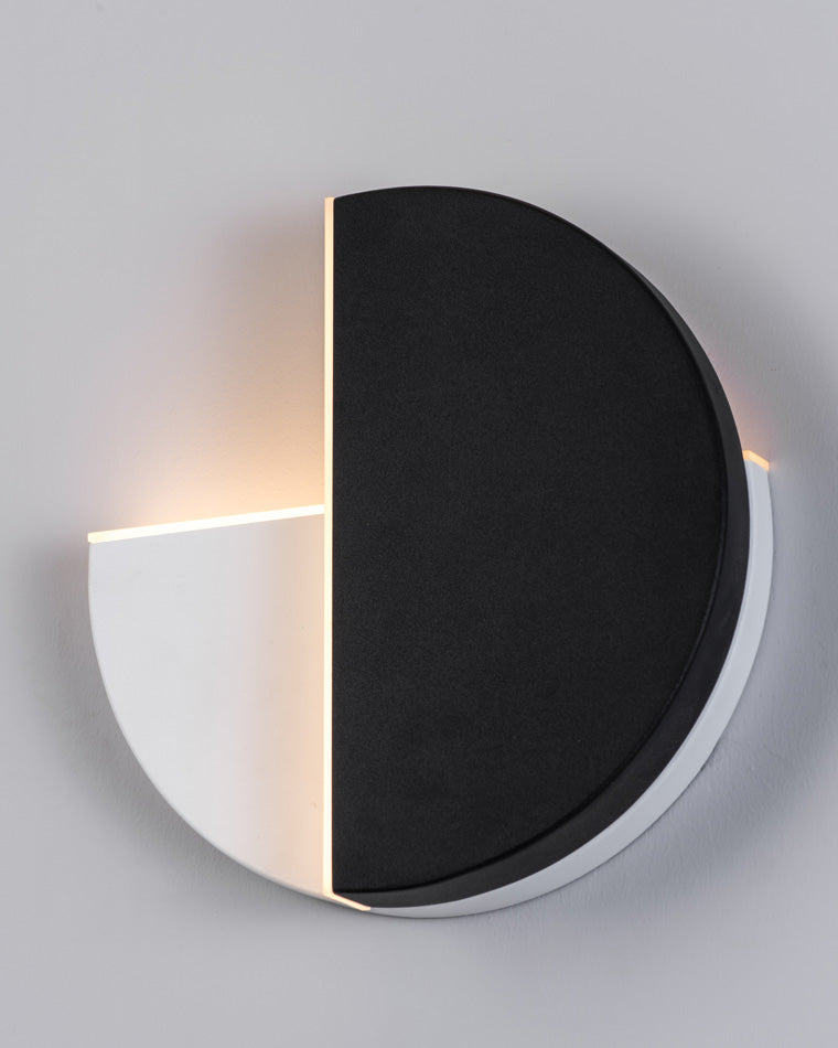 WOMO Adjustable Black & White Round Disc Wall Lamps-WM6071