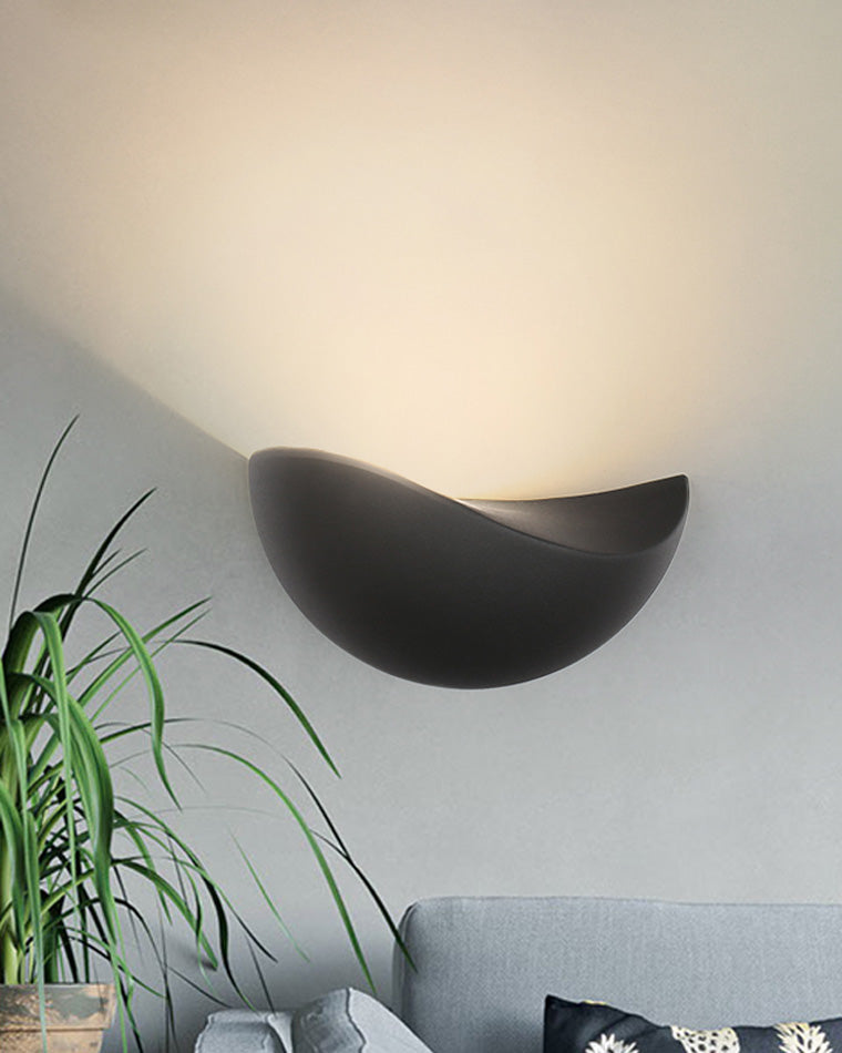 WOMO Crescent Outdoor Wall Light-WM9181