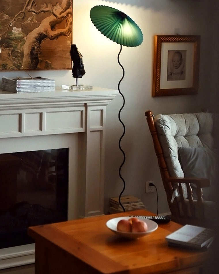 WOMO Pleated Squiggle Floor Lamp-WM7011