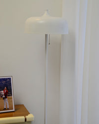 WOMO Acorn Floor Lamp with Pull Chain-WM7034