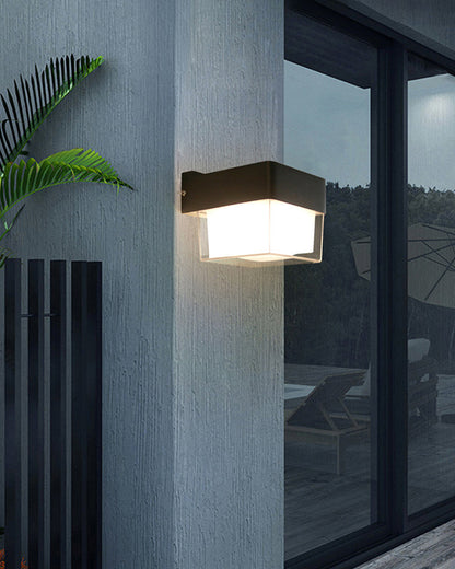 WOMO Outdoor Wall Light-WM9185