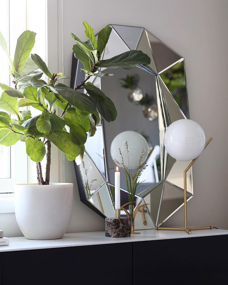 WOMO Milk Glass Globe Table Lamp-WM8011