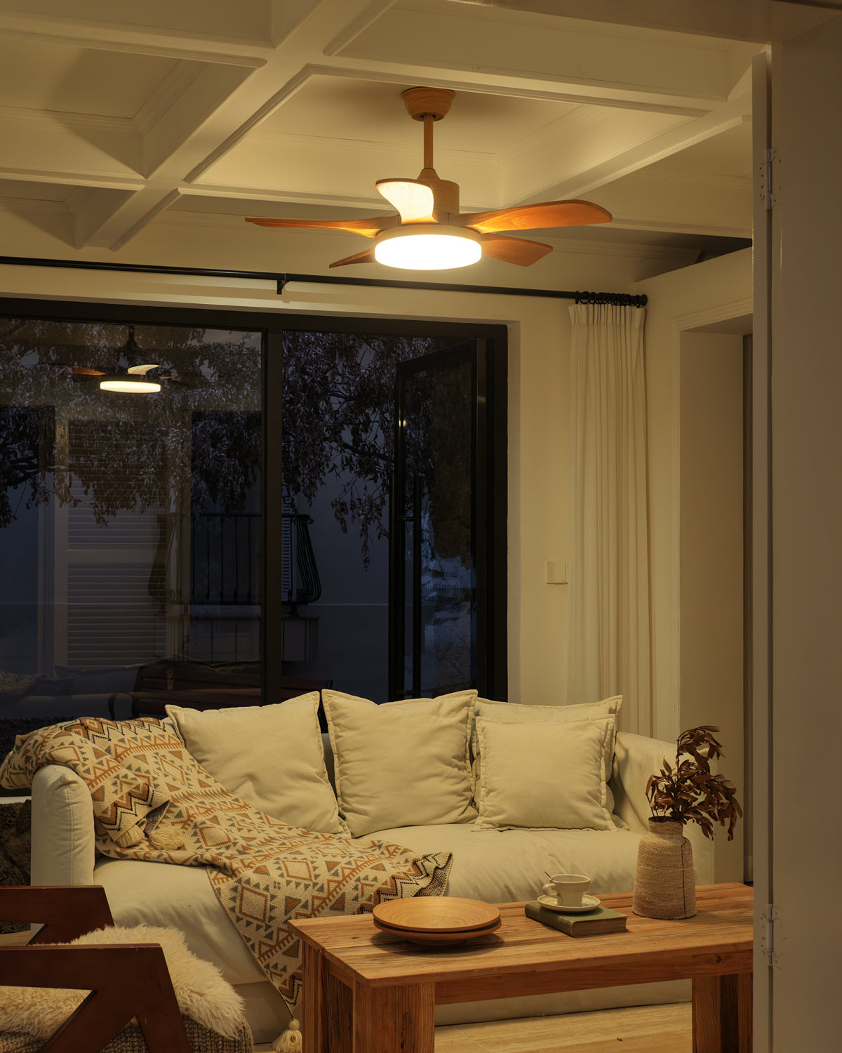 WOMO Scandi Reversible Ceiling Fan with Light-WM5002