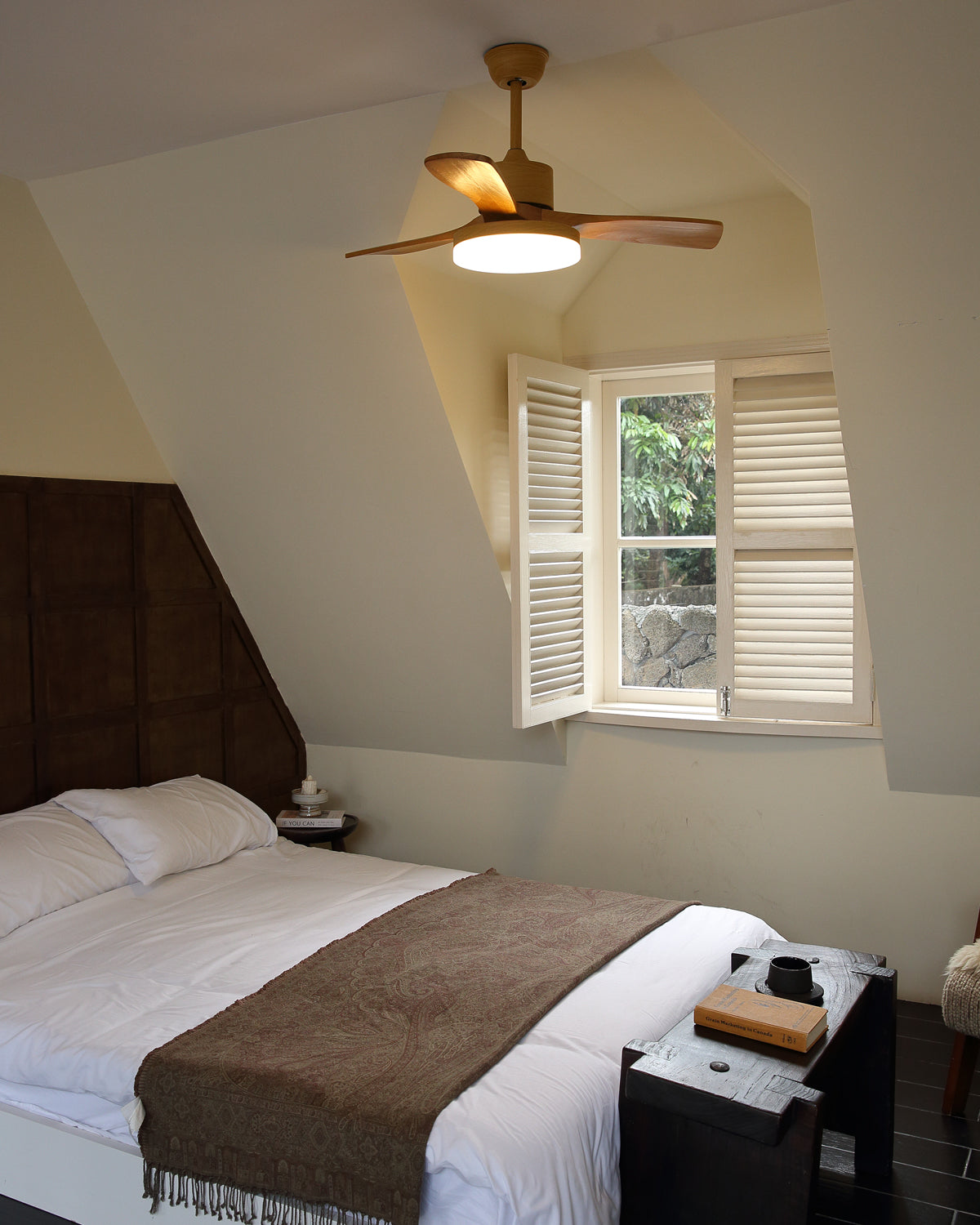 WOMO Scandi Reversible Ceiling Fan with Light-WM5002