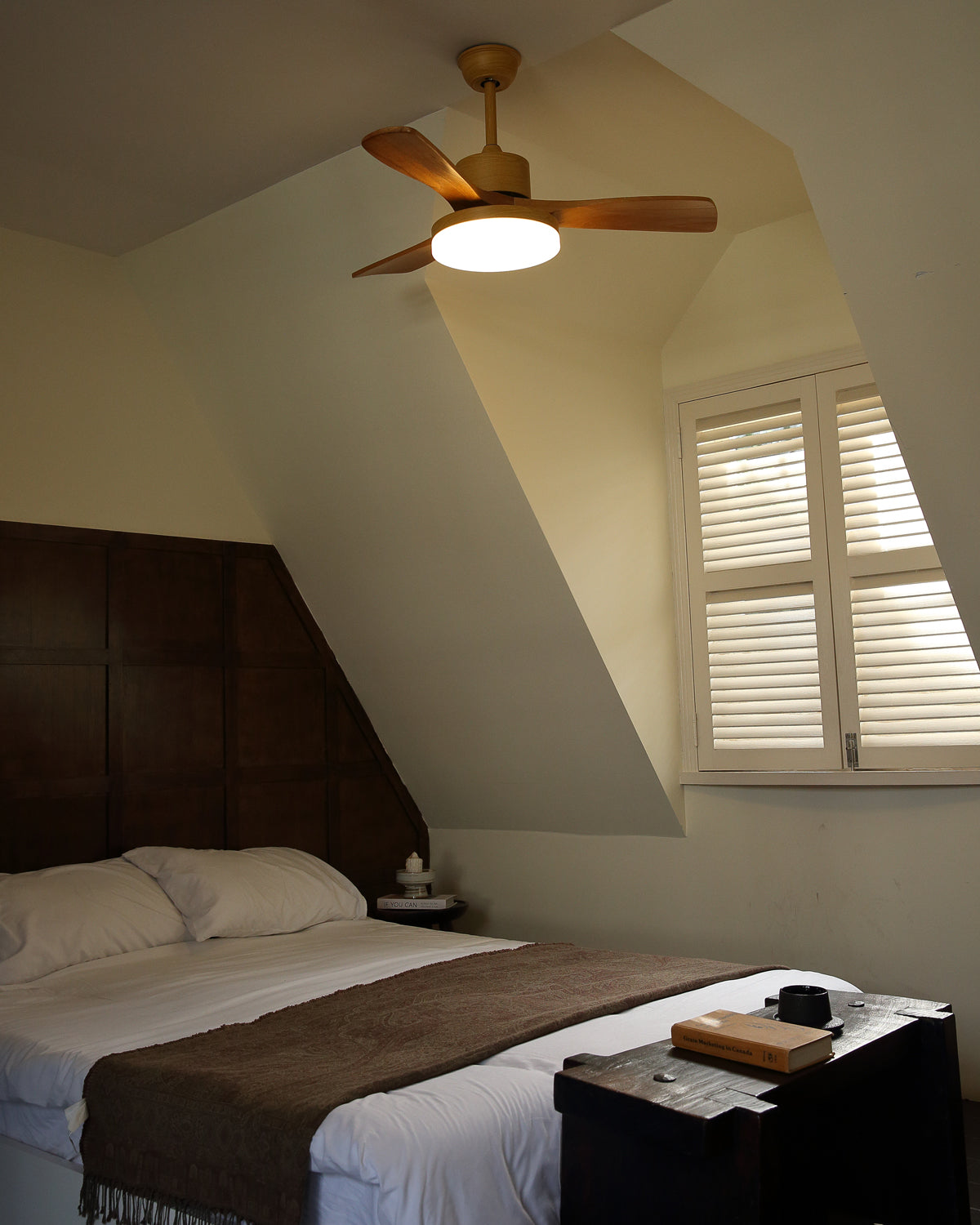 WOMO Scandi Reversible Ceiling Fan with Light-WM5002