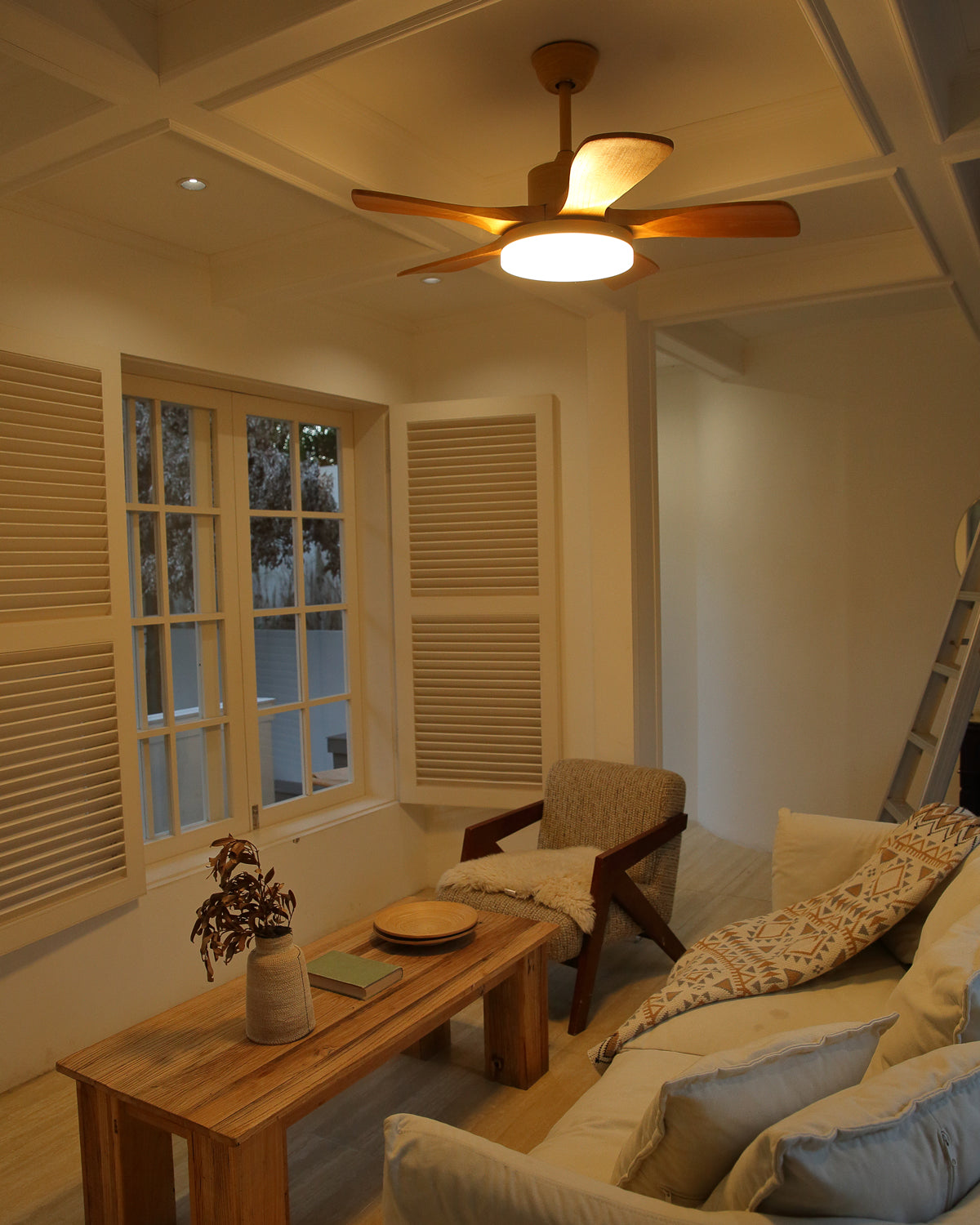 WOMO Scandi Reversible Ceiling Fan with Light-WM5002