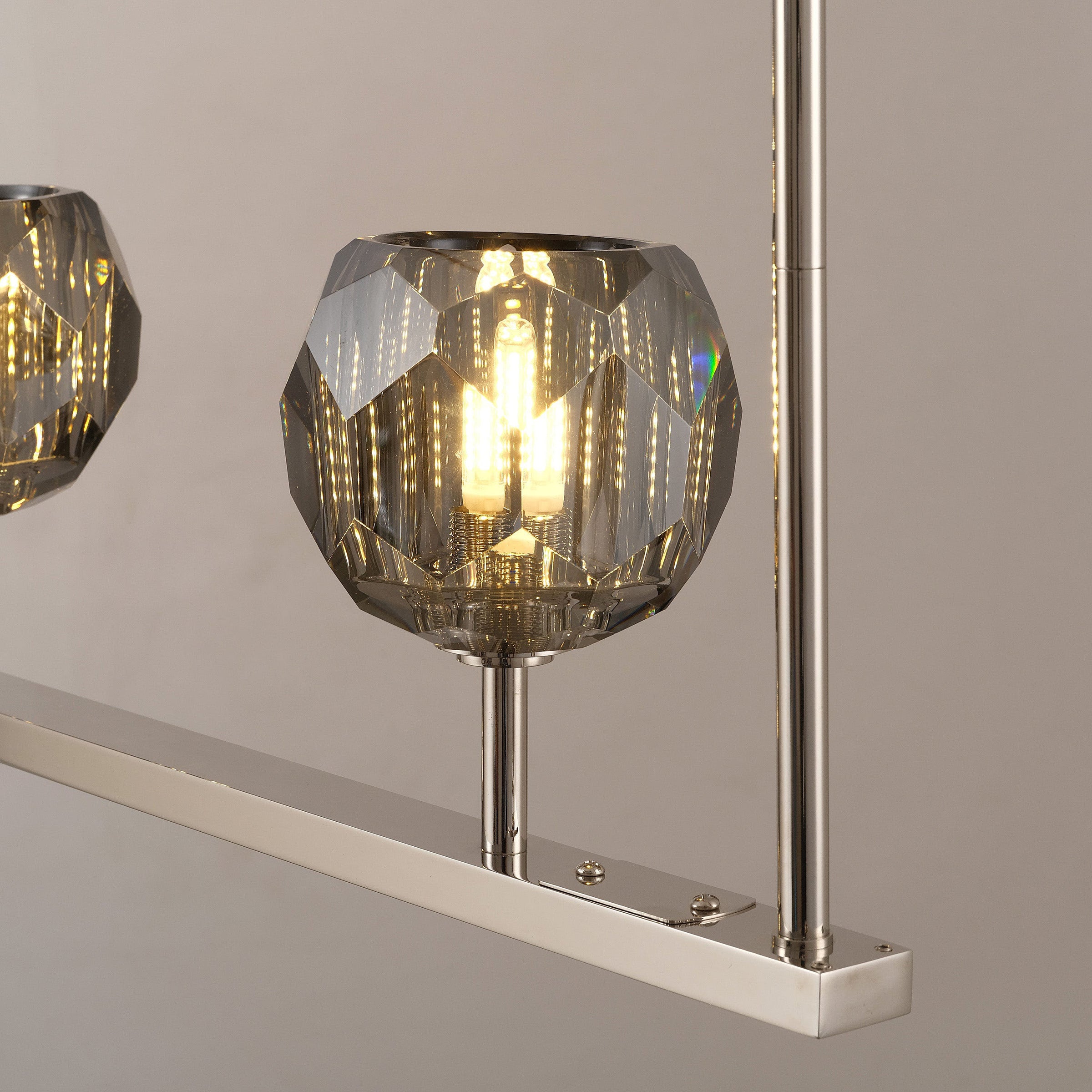 WOMO Crystal Linear Chandelier – Boule