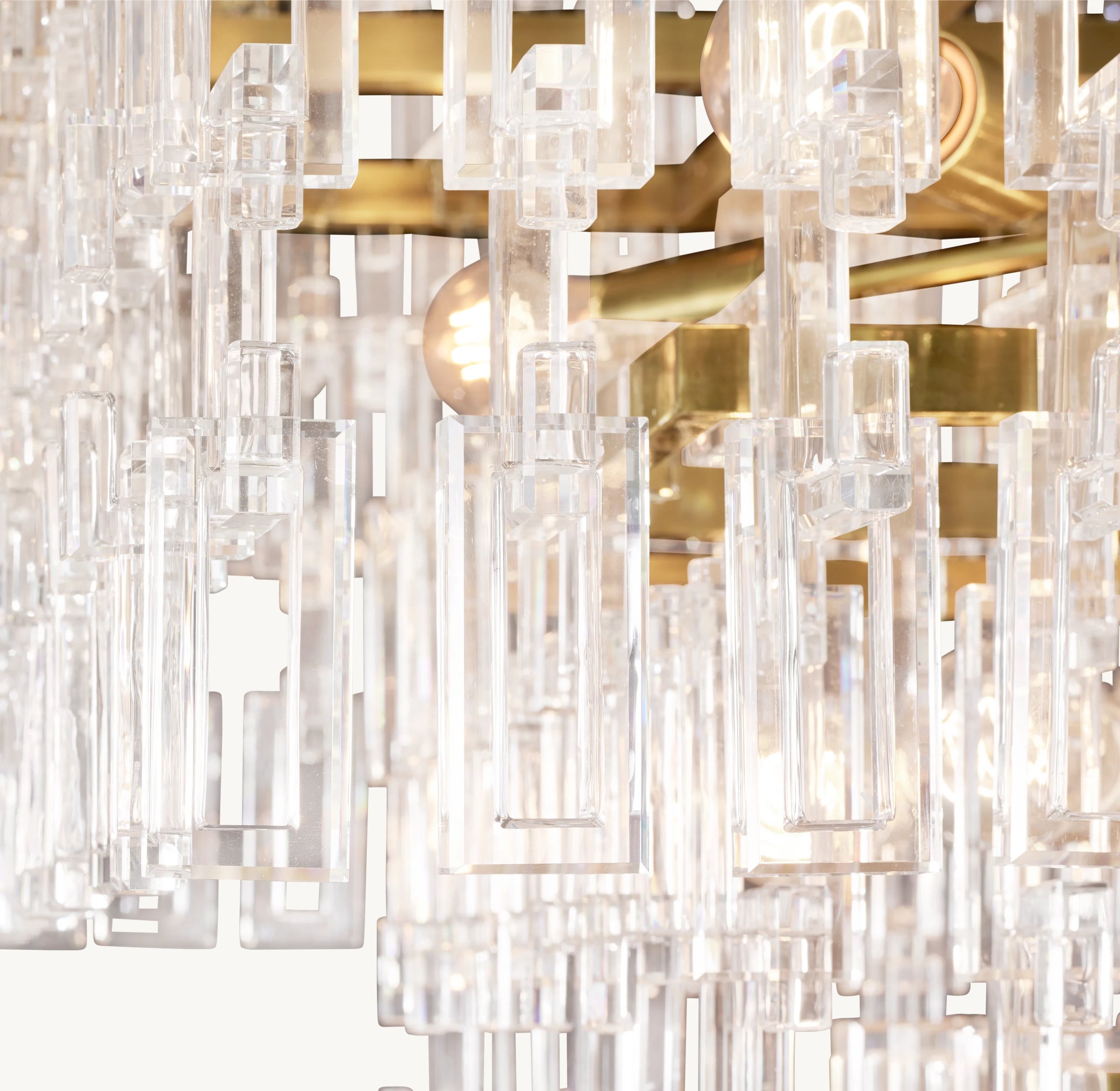 WOMO Chain Crystal Tiered Chandelier - Marignan