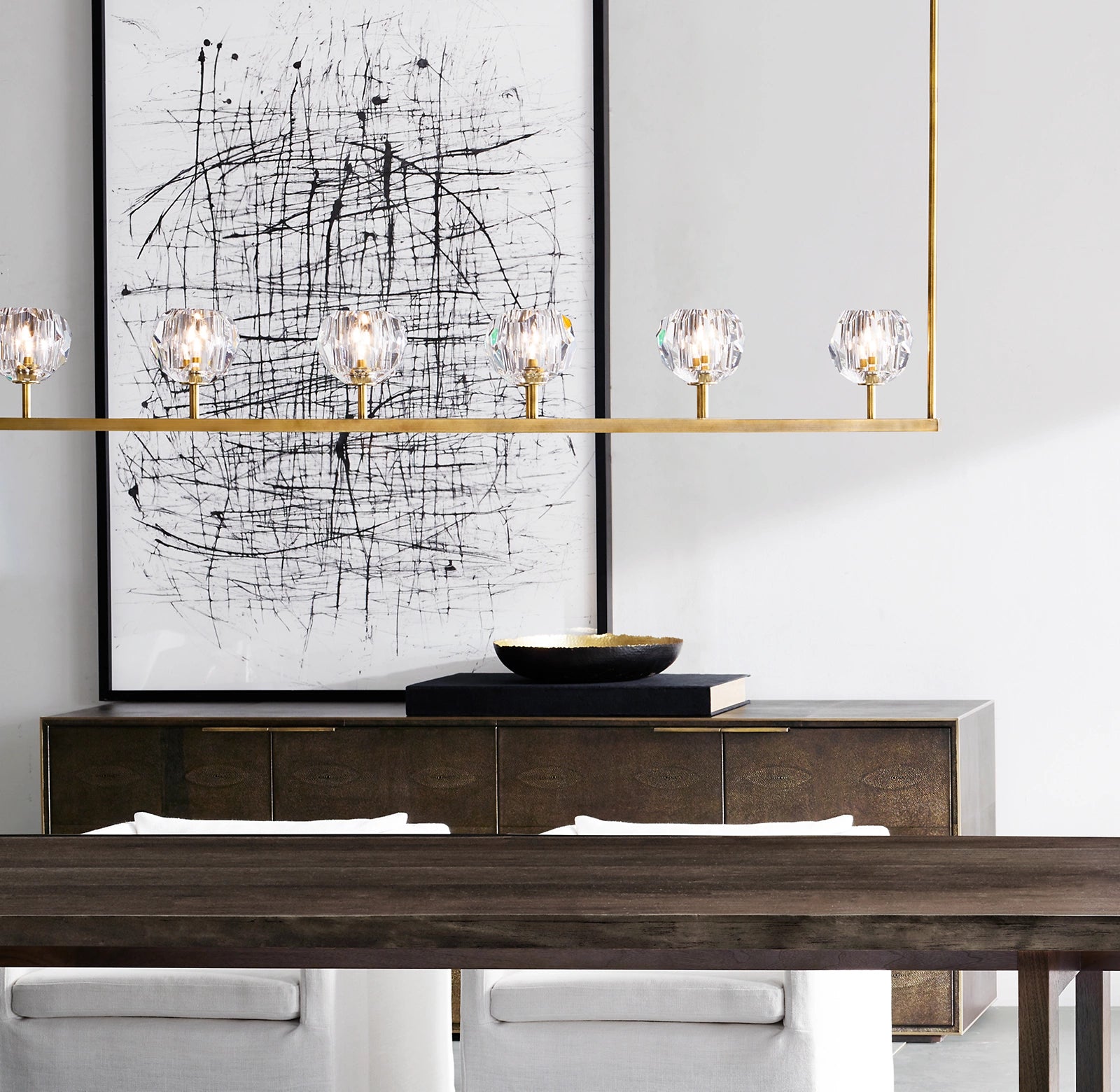 WOMO Crystal Linear Chandelier – Boule