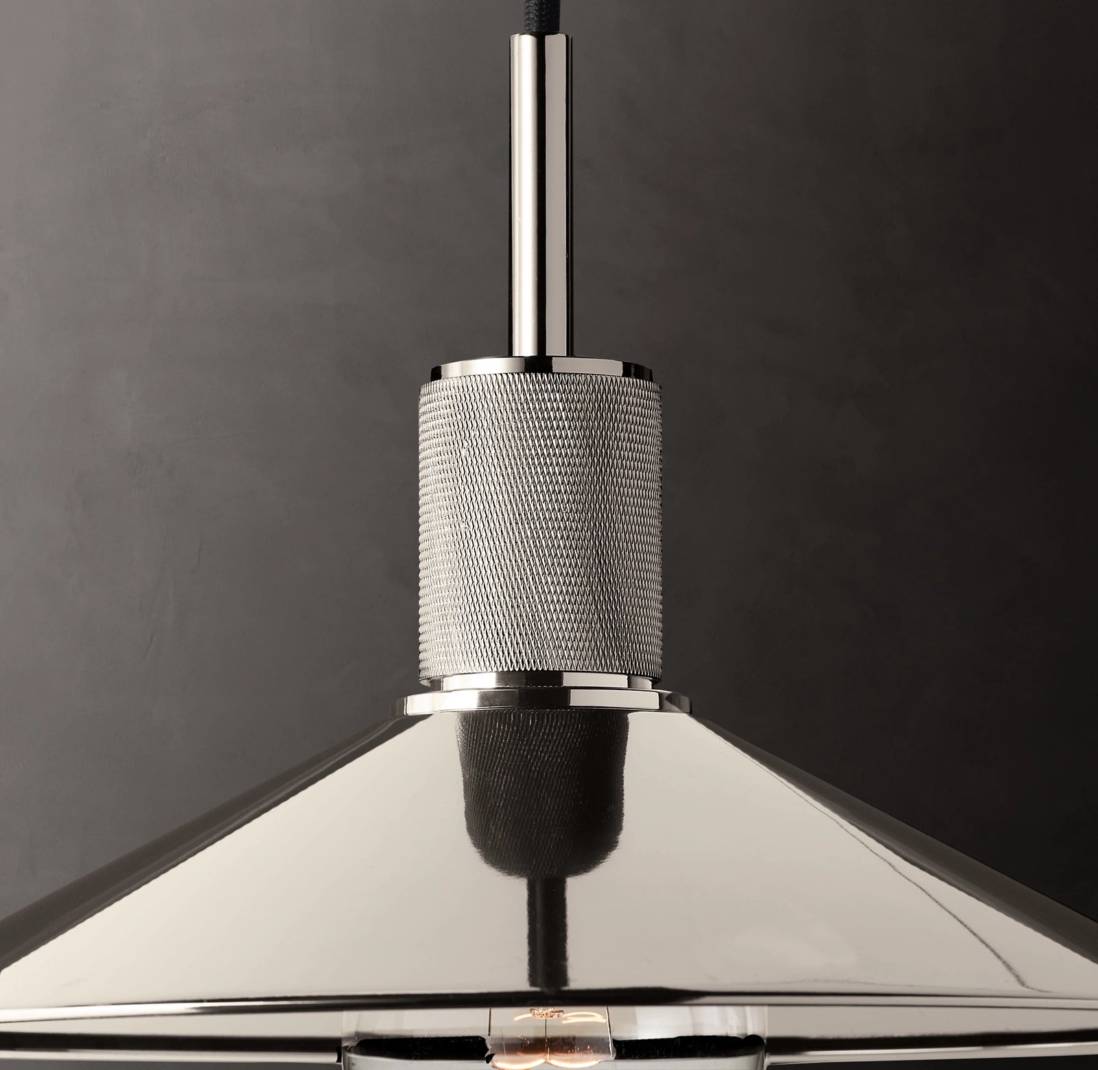 WOMO Cone Metal Pendant Light - Utilitaire