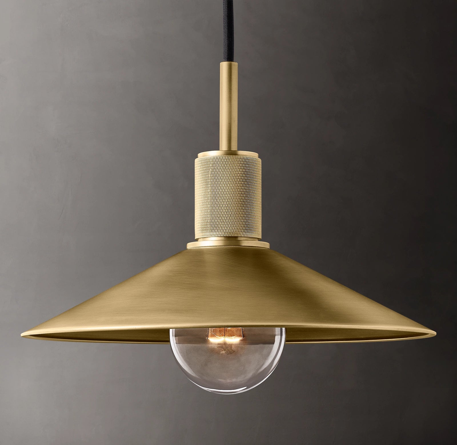 WOMO Cone Metal Pendant Light - Utilitaire