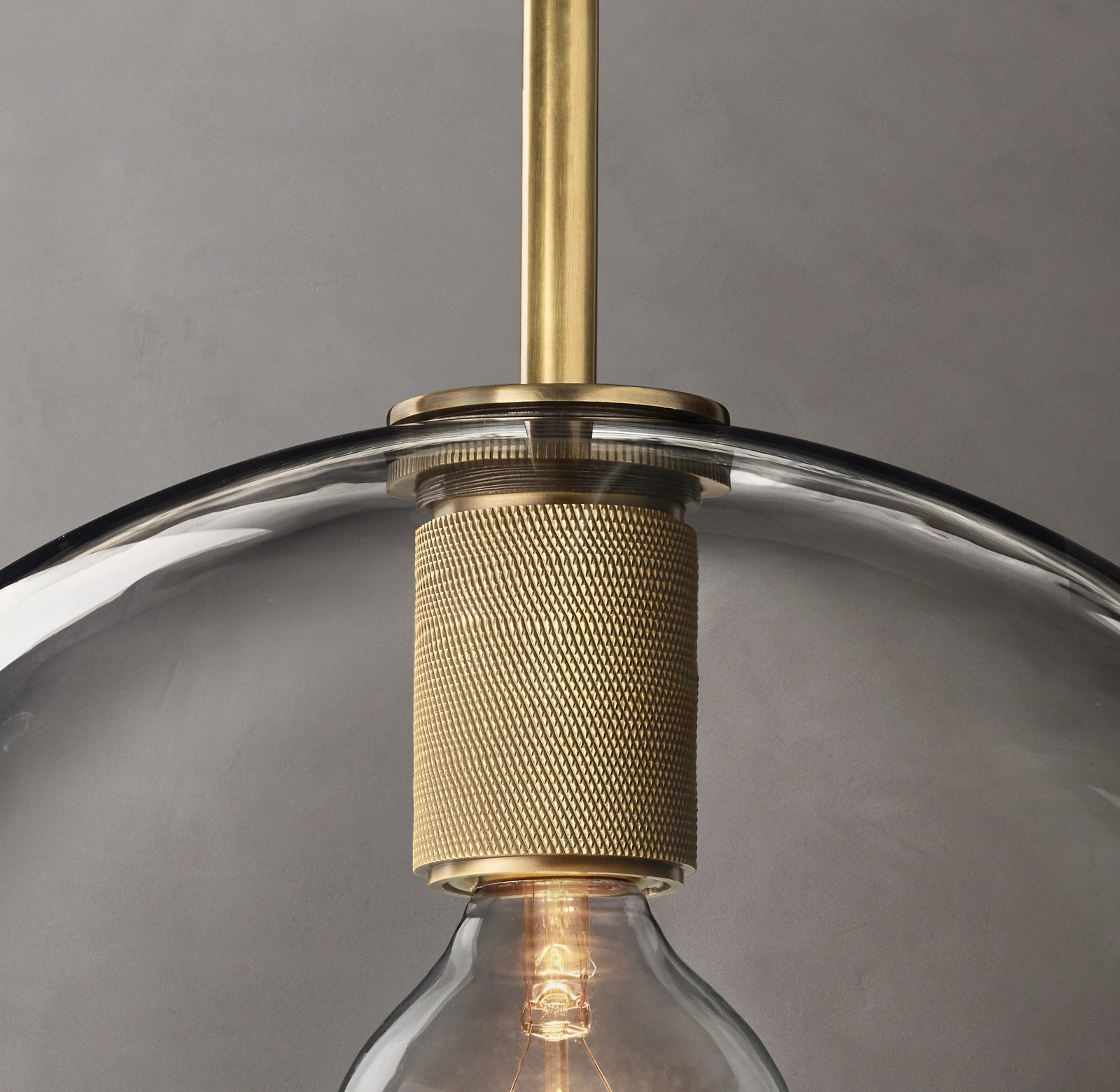 WOMO Globe Glass Pendant Light - Utilitaire