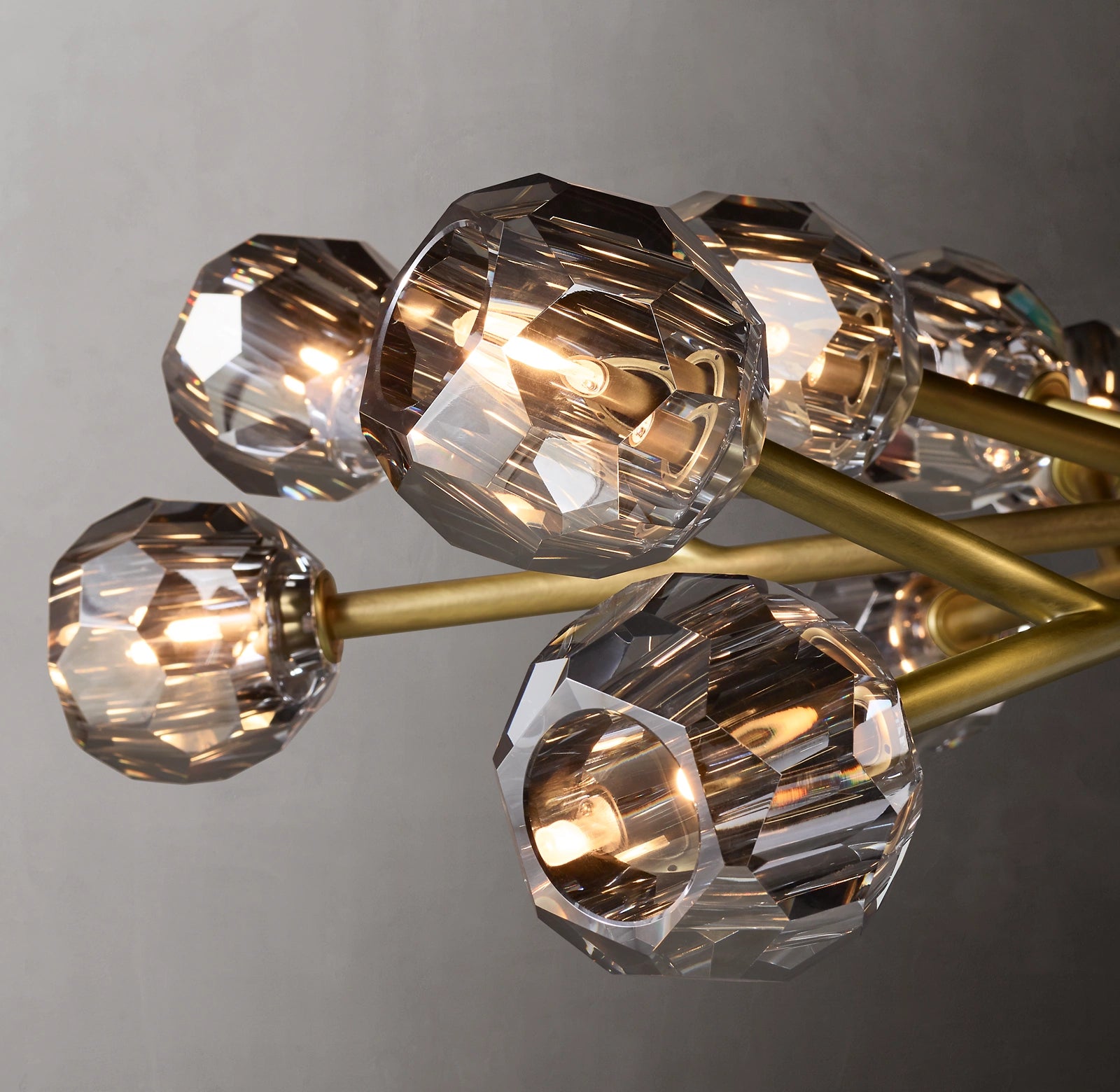 WOMO Crystal Arm Chandelier – Boule
